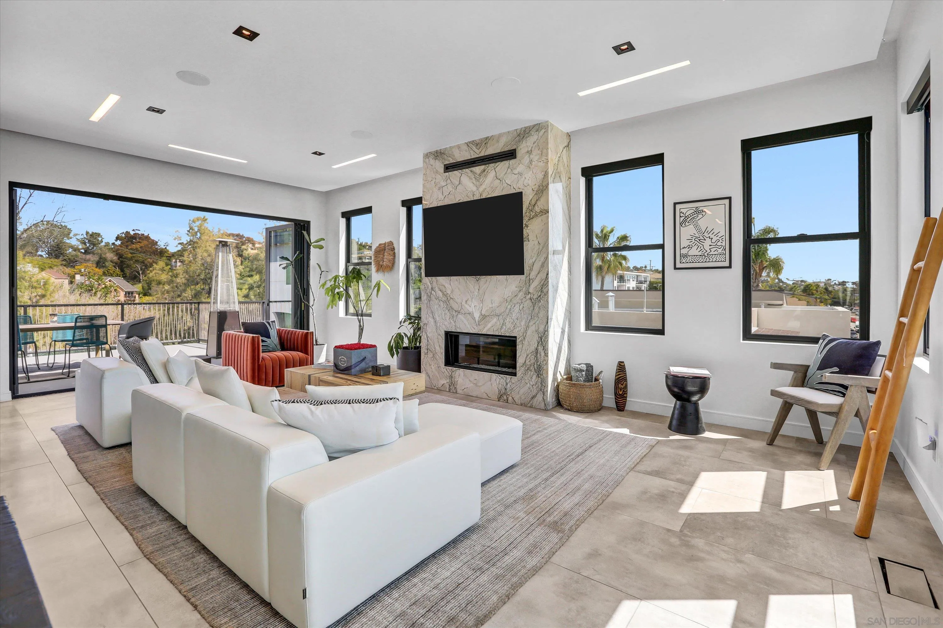 https://cdn.realtyfeed.com/cdn/127/250022021/d77303bb958a98b3655a1e64a1cd906e.webp
