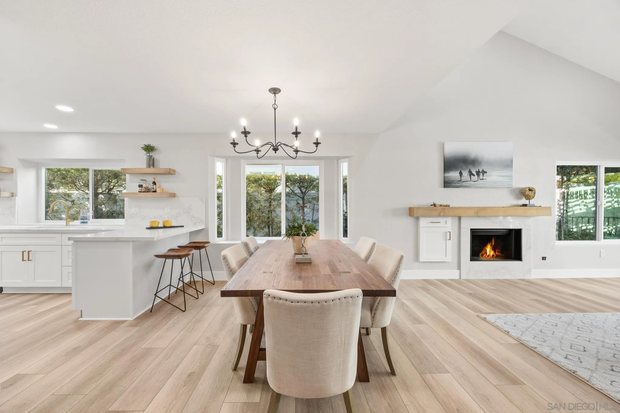 Photo #2: 250022047 Listing 
