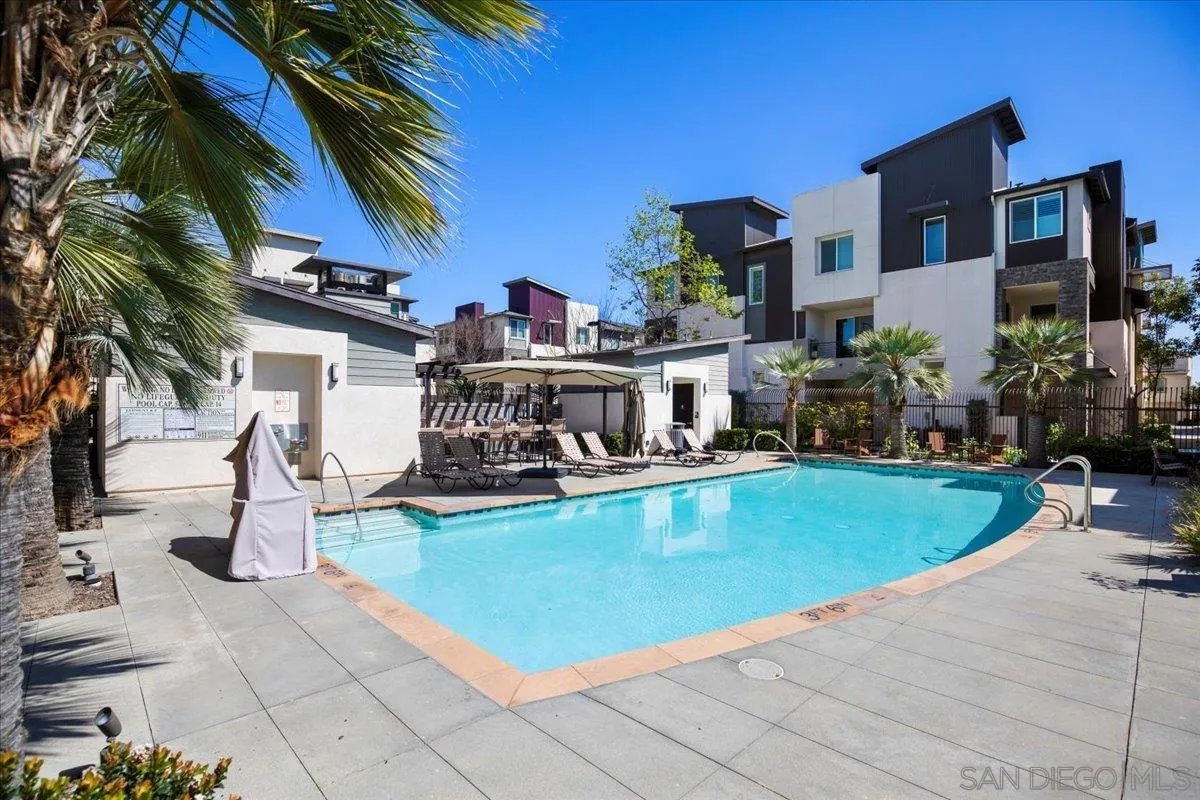 https://cdn.realtyfeed.com/cdn/127/250022096/1a185b998d0d12839edca1eb839dc071.webp