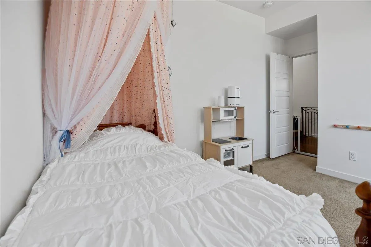 https://cdn.realtyfeed.com/cdn/127/250022096/abd446310e7b99a47c28d5107a77ffc9.webp