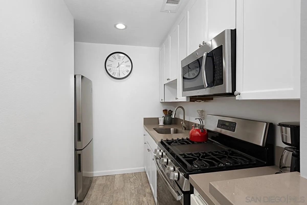 Photo #6: 250022097 Listing 