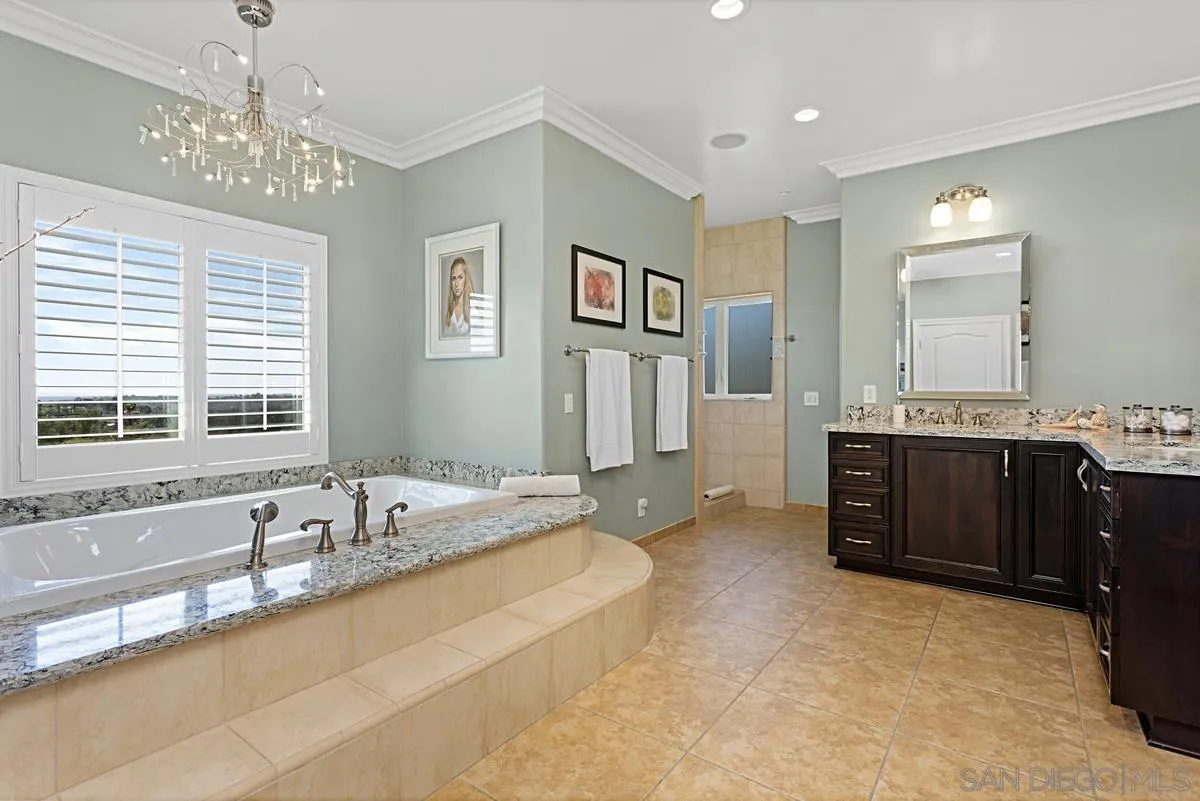 https://cdn.realtyfeed.com/cdn/127/250022127/b90bba0f7671bf26ac7dbf46dfd4bf1a.webp