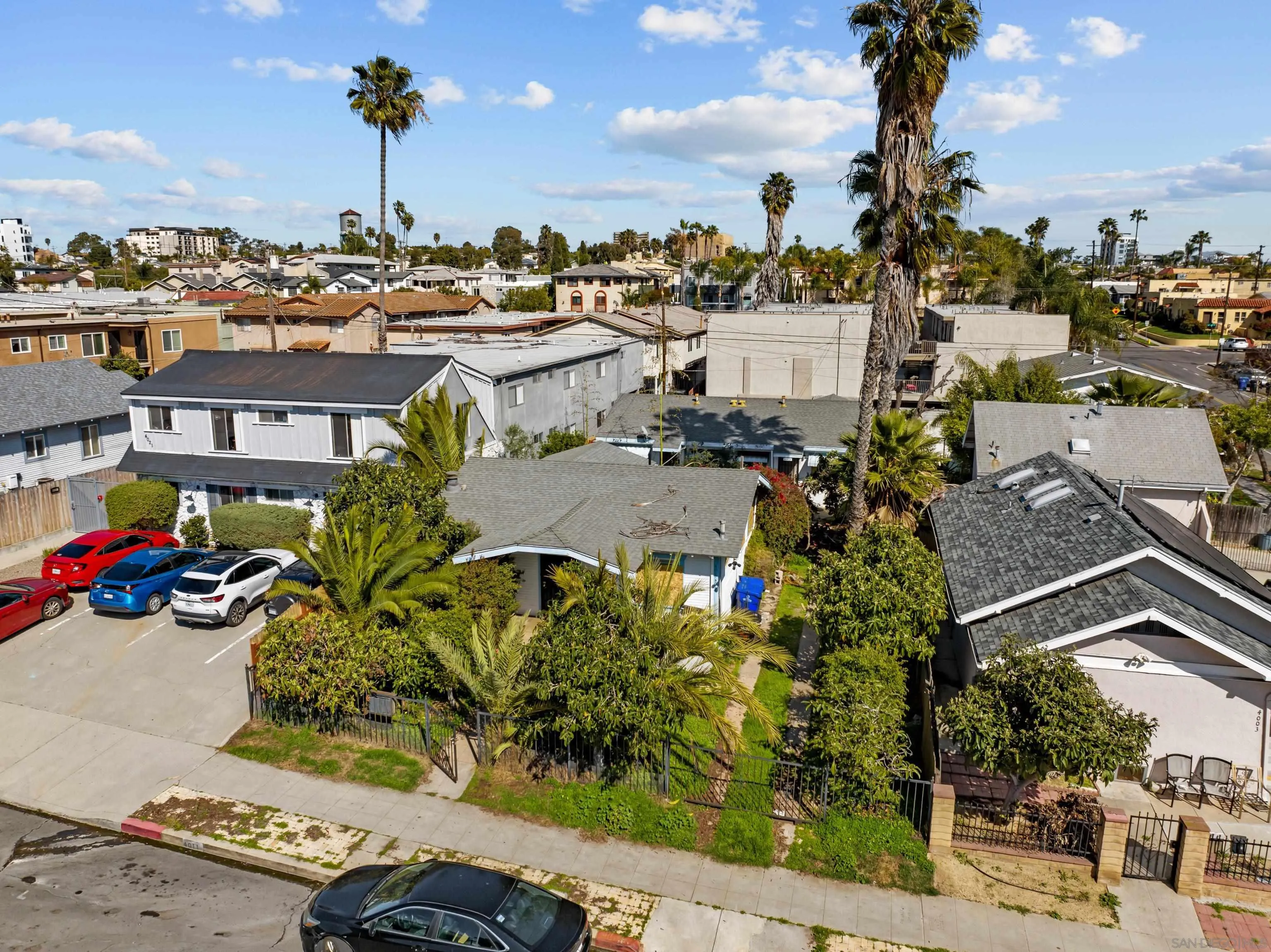 https://cdn.realtyfeed.com/cdn/127/250022221/a01e233282740acb58e6e1cb83a3131a.webp