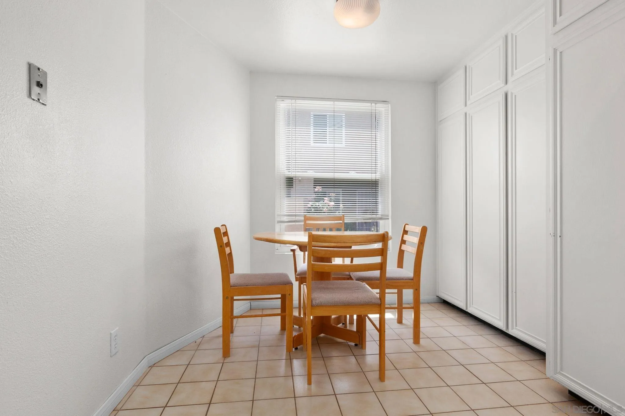Photo #7: 250022247 Listing: Photo #7