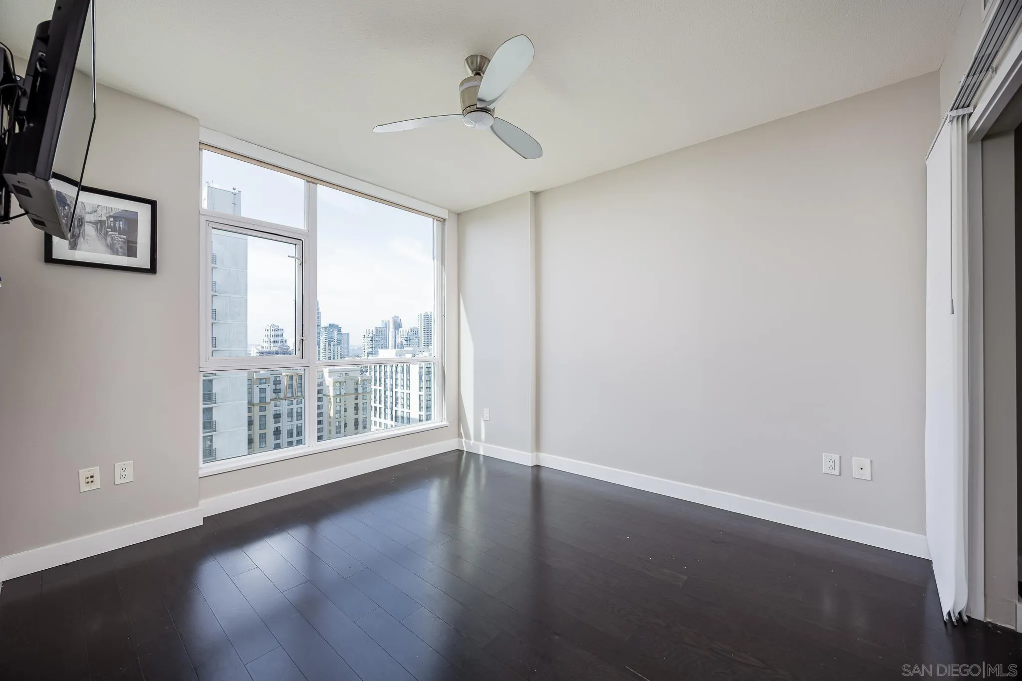 Photo #20: 250022276 Listing: Photo #20