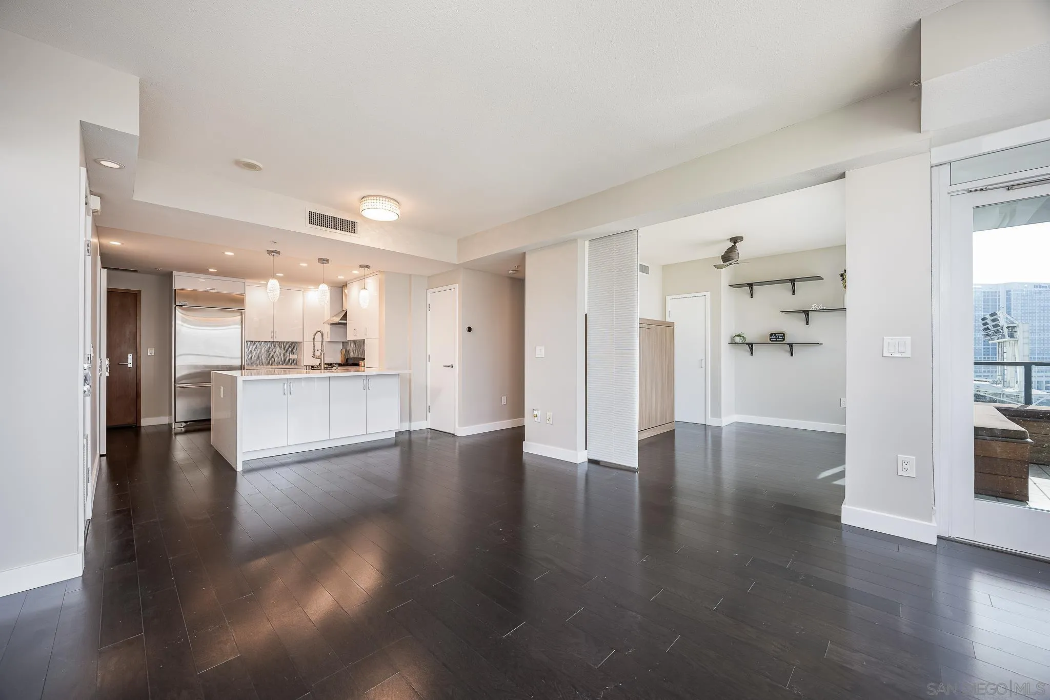 Photo #5: 250022276 Listing 