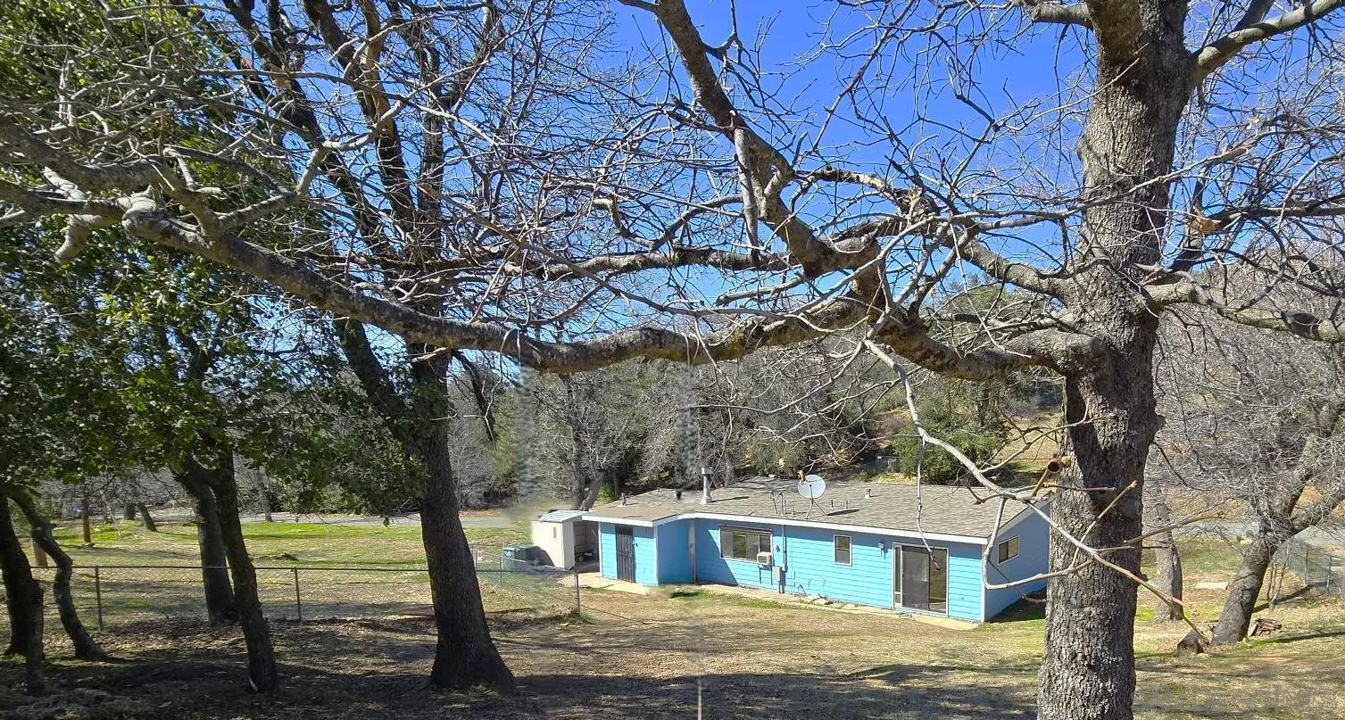 https://cdn.realtyfeed.com/cdn/127/250022285/17b770eec4c02d66ddaae0bd65e0dd51.webp