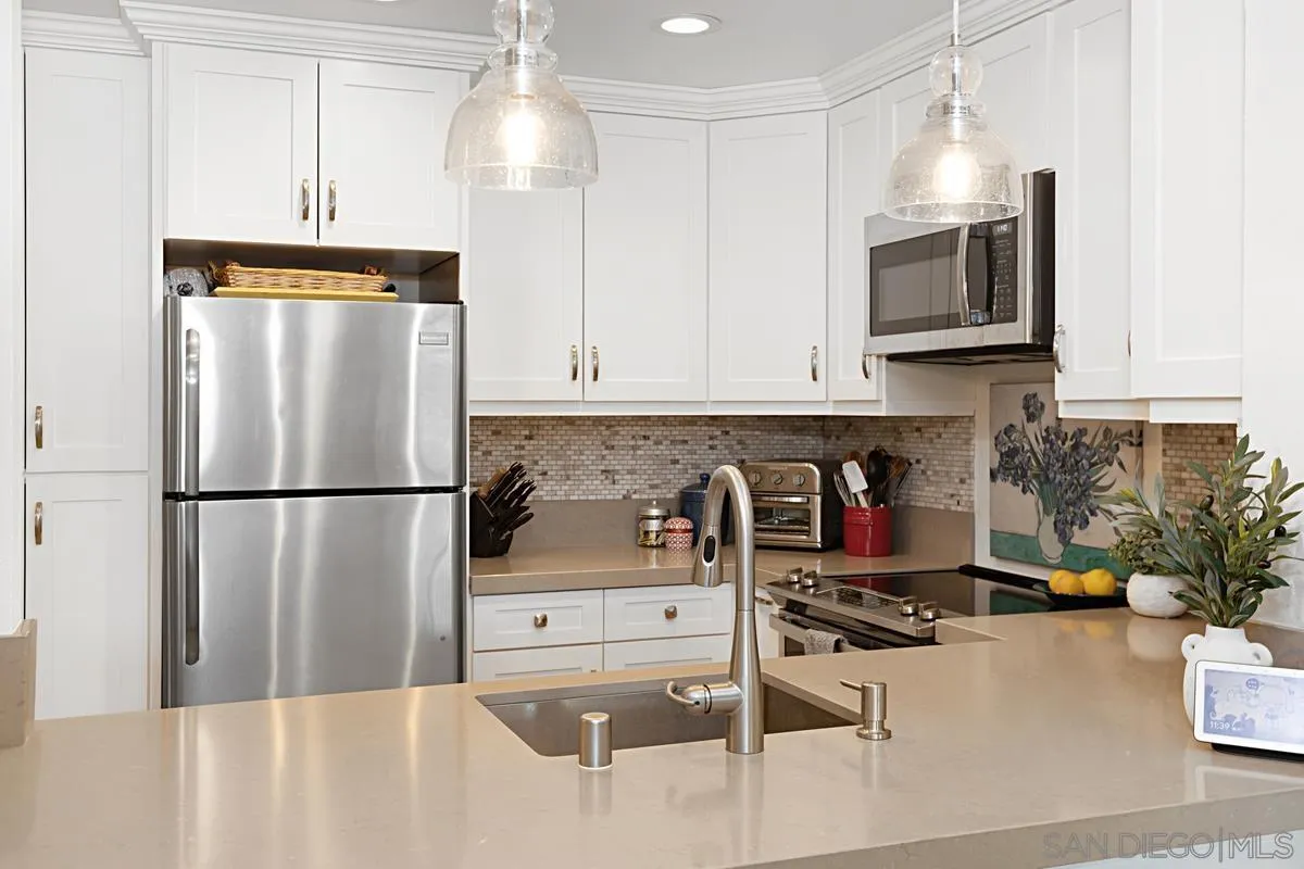 Photo #7: 250022290 Listing: Photo #7