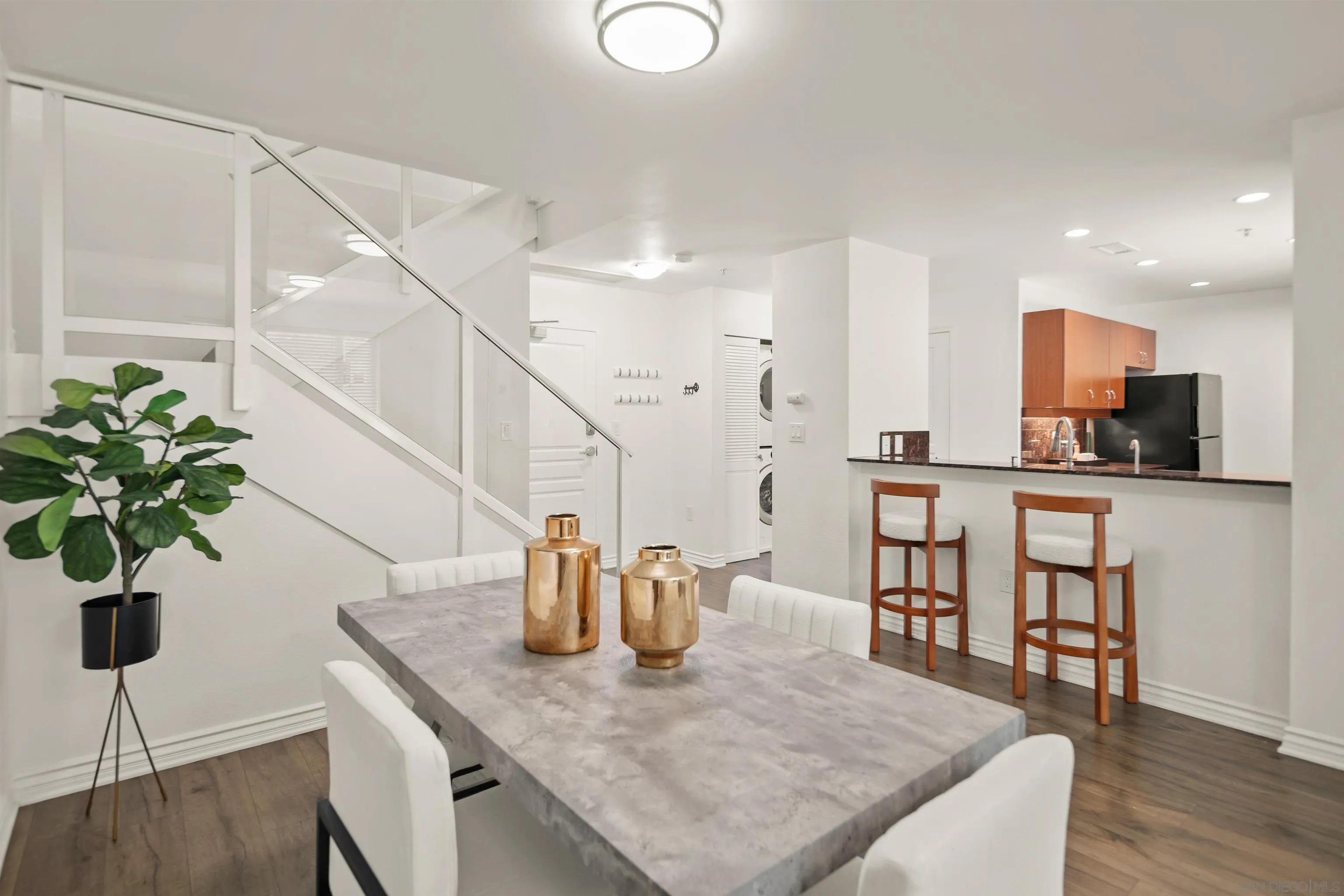 Photo #10: 250022421 Listing: Photo #10
