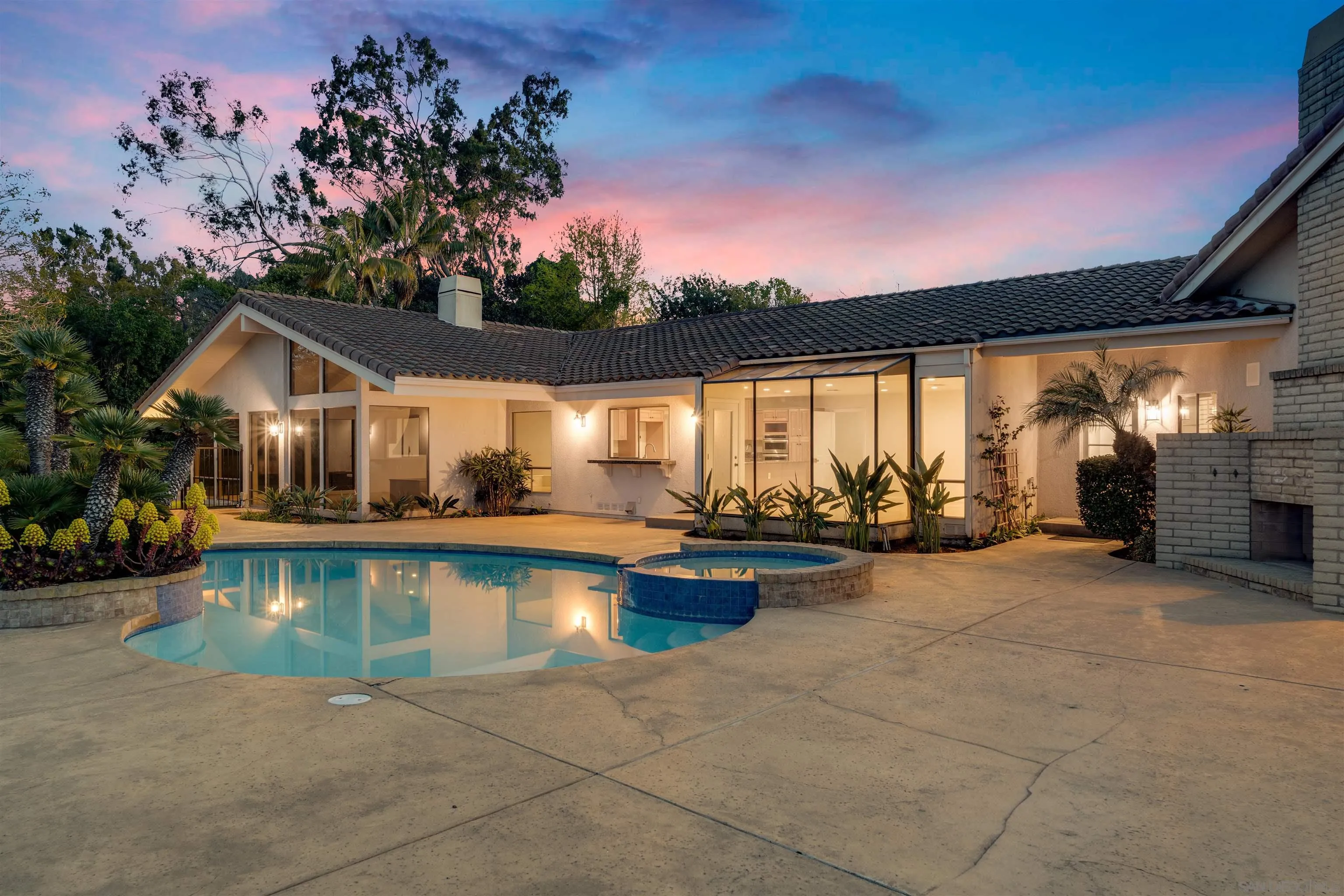 https://cdn.realtyfeed.com/cdn/127/250022438/c089ce7e9a0c3d8e082cc6674c26a982.webp
