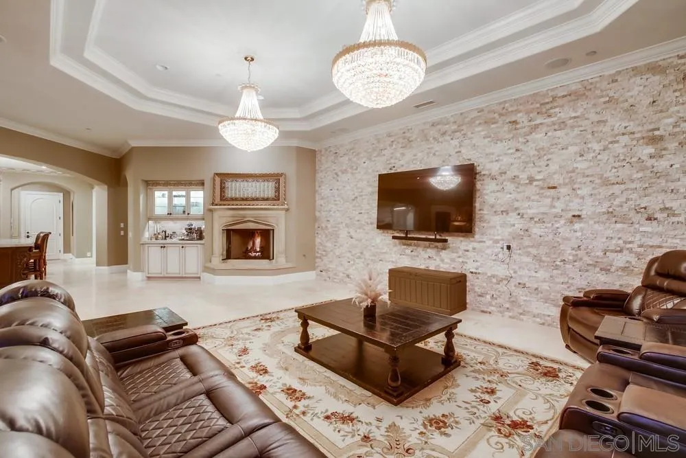 https://cdn.realtyfeed.com/cdn/127/250022449/880ed11b381931fc7729b6b89872ab2b.webp