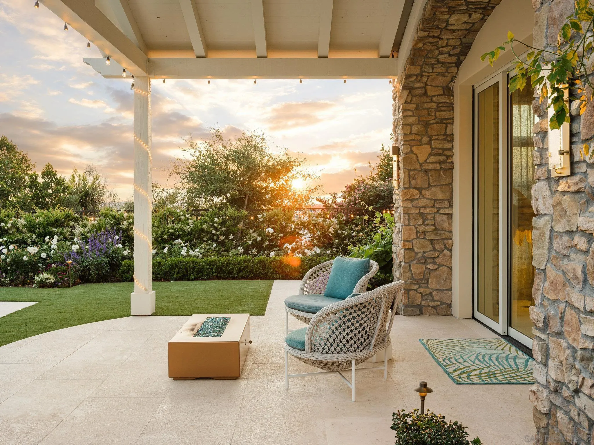 https://cdn.realtyfeed.com/cdn/127/250022498/49e43373f3959d7d45c0ebb1d31a5621.webp