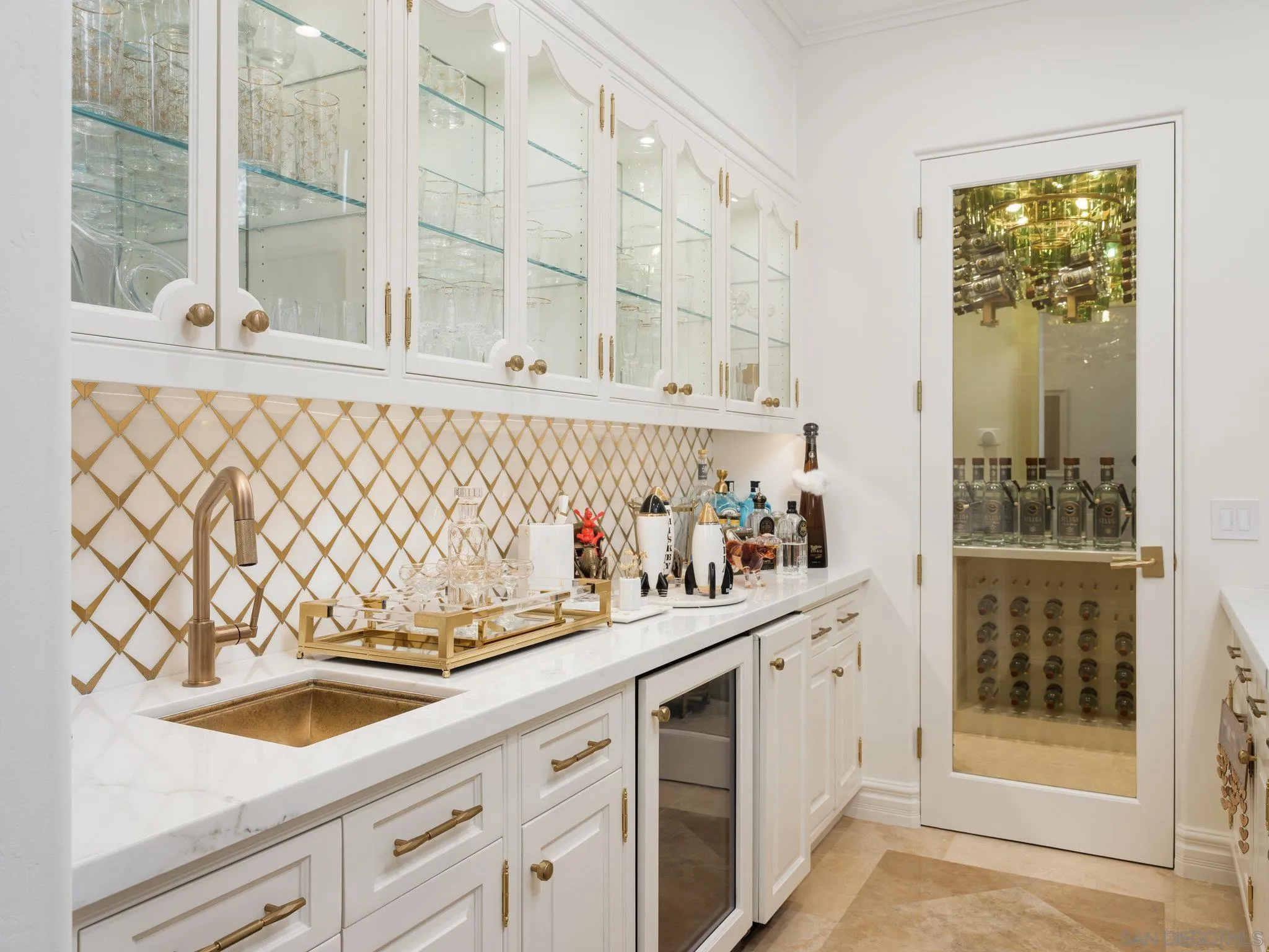 https://cdn.realtyfeed.com/cdn/127/250022498/80ee66793721d2959ec2f11a99fc8c3b.webp