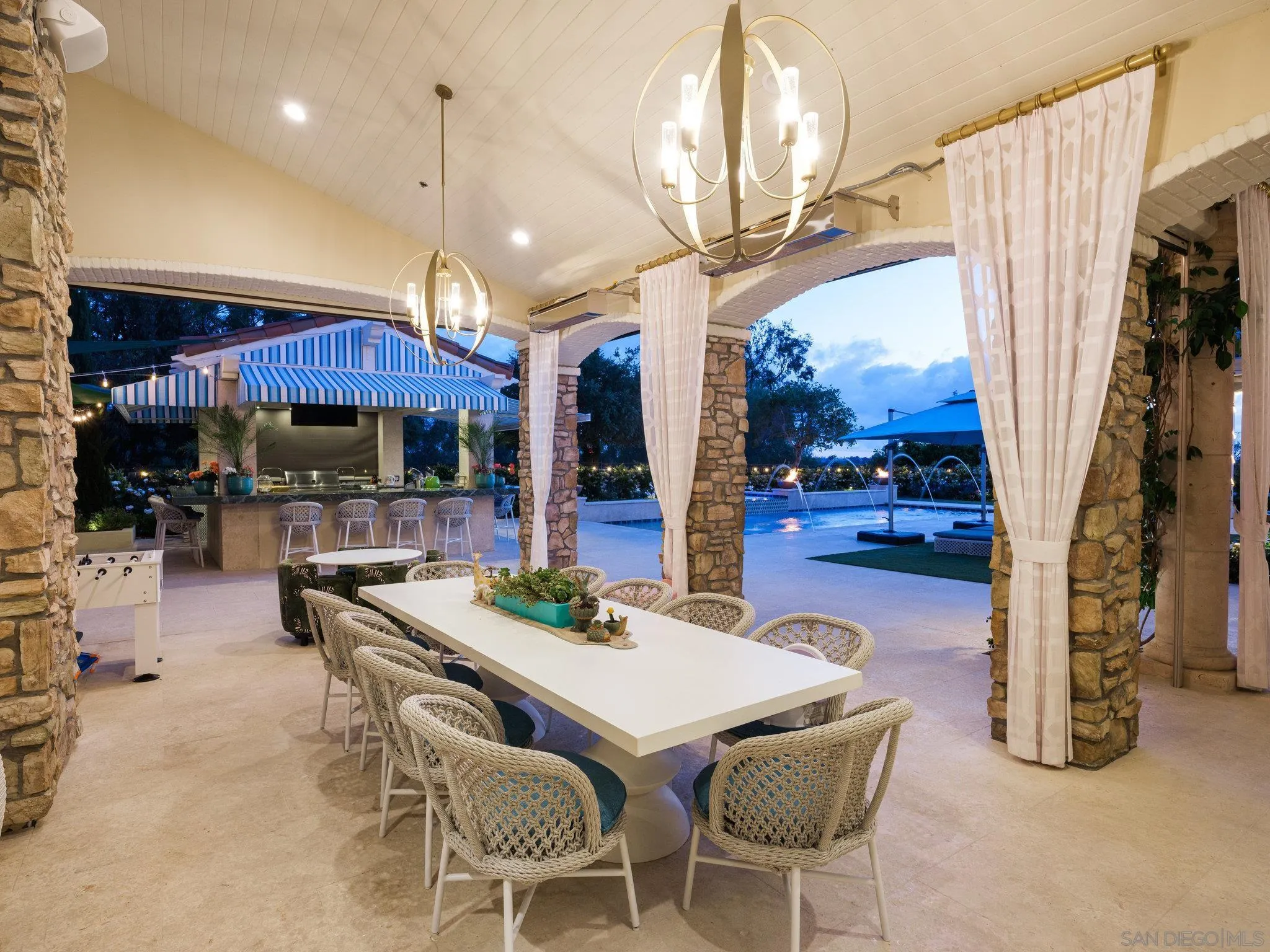 https://cdn.realtyfeed.com/cdn/127/250022498/a7ddcf30d323860e02f5bb13f190f94d.webp