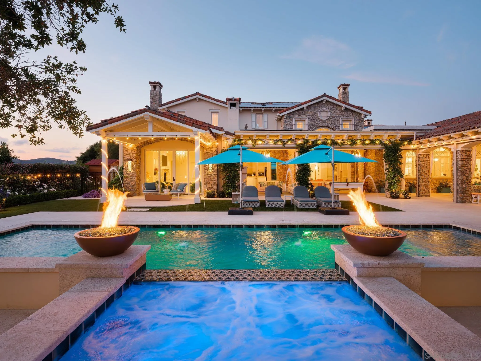 https://cdn.realtyfeed.com/cdn/127/250022498/f74672fe7a78c596feb0d5721be2c8c8.webp