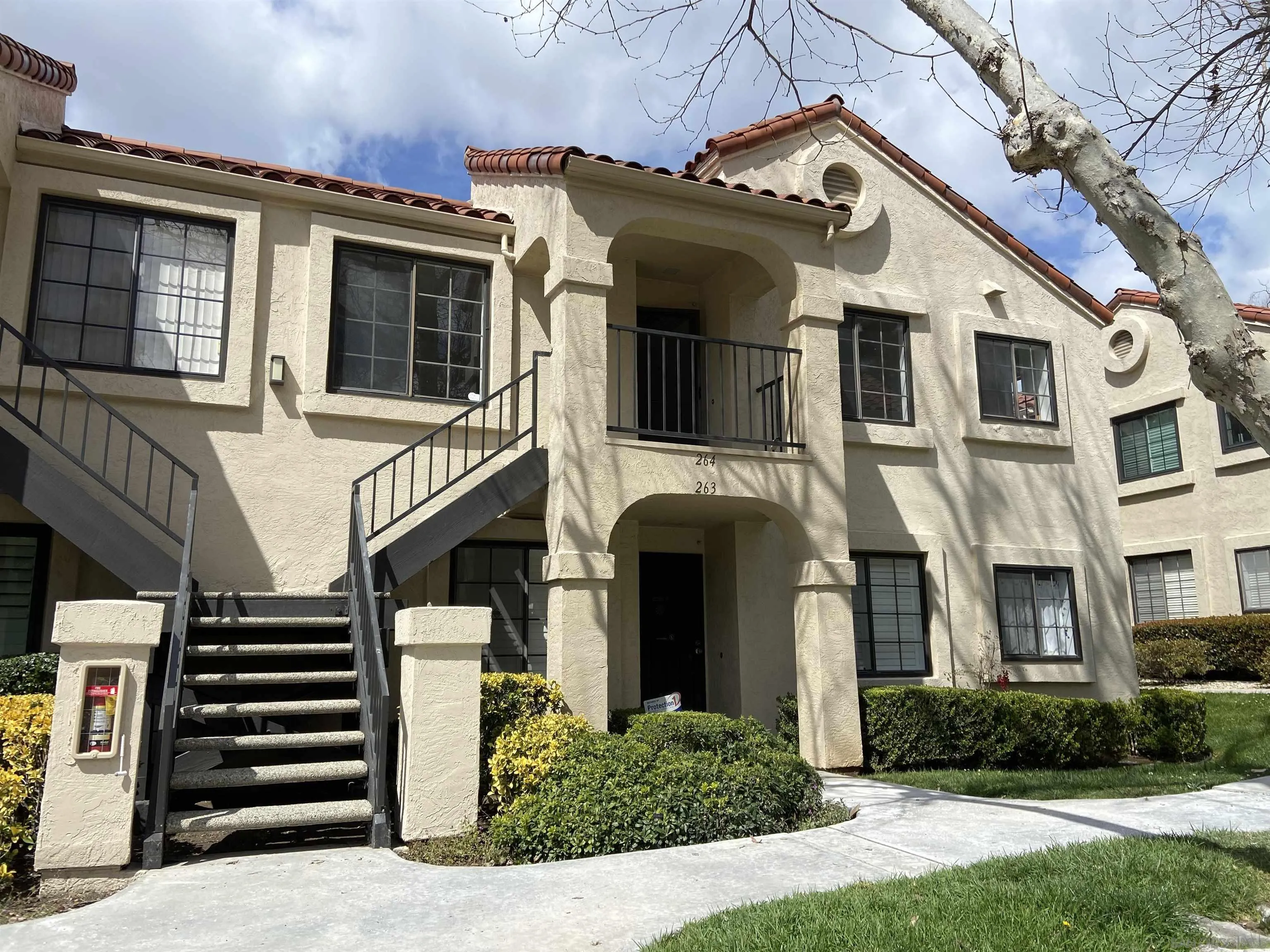 Photo #2: 250022526 Listing 