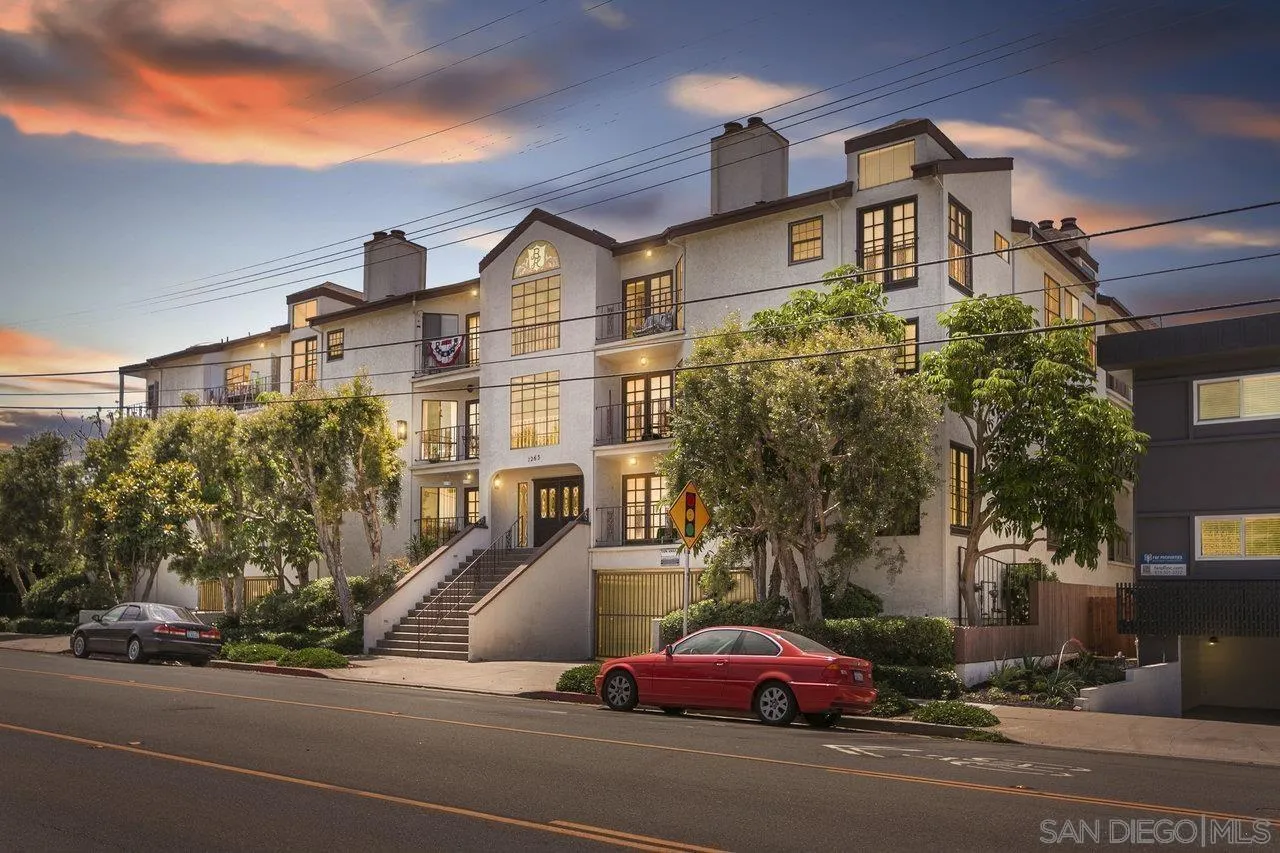 Photo #2: 250022584 Listing 