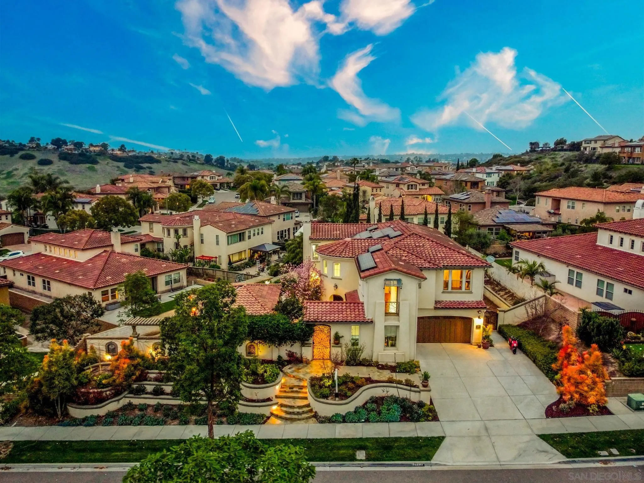 https://cdn.realtyfeed.com/cdn/127/250022611/4d871f5a39eb1e0191d1c70c17a9a4c7.webp