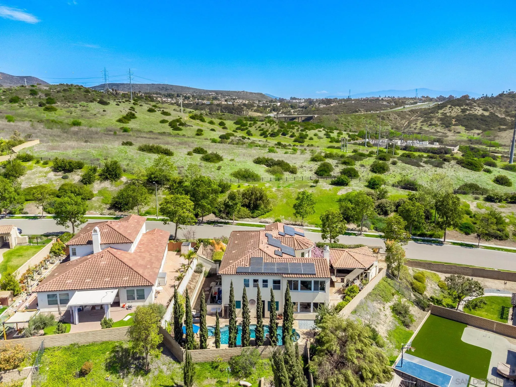 https://cdn.realtyfeed.com/cdn/127/250022611/5d6cae9394f267070de1ae91409f3675.webp