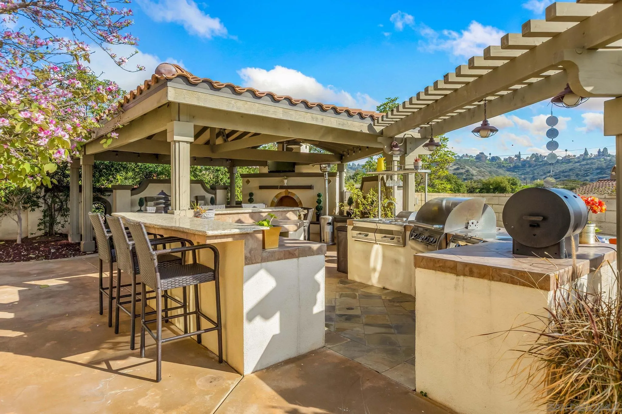 https://cdn.realtyfeed.com/cdn/127/250022611/a67322be7a301dfa5b3a543e7f9fca85.webp