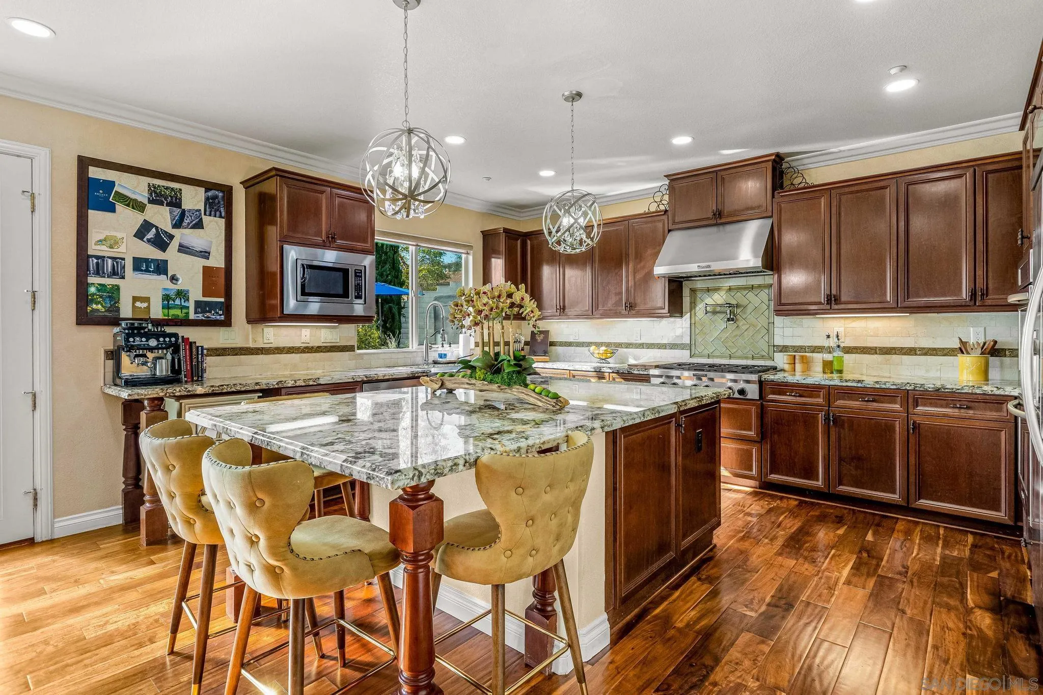 https://cdn.realtyfeed.com/cdn/127/250022611/b19fa0bcd9d7ce5a3931c2485ae5c91d.webp