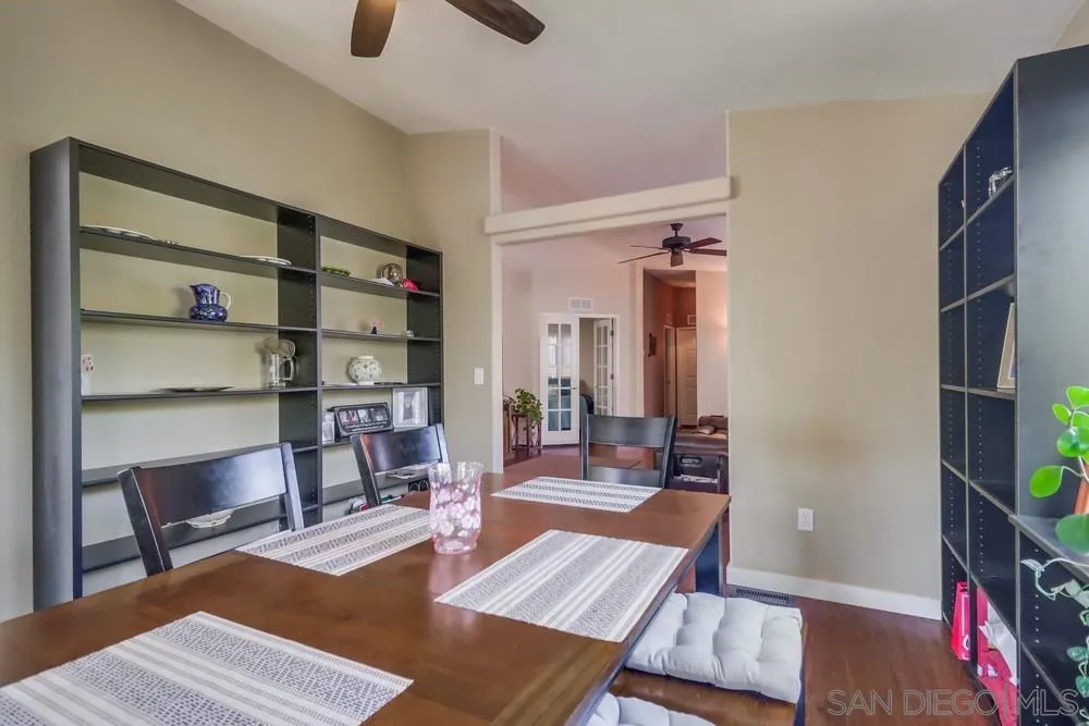 https://cdn.realtyfeed.com/cdn/127/250022617/1451dd5114f58bde40ceee277fb18b9e.webp