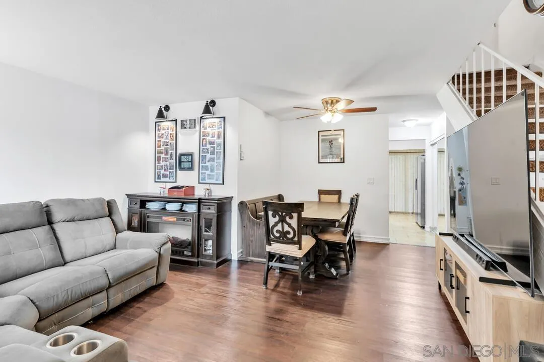 More Details about MLS # 250022619 : 1526 HILLTOP DR UNIT 3