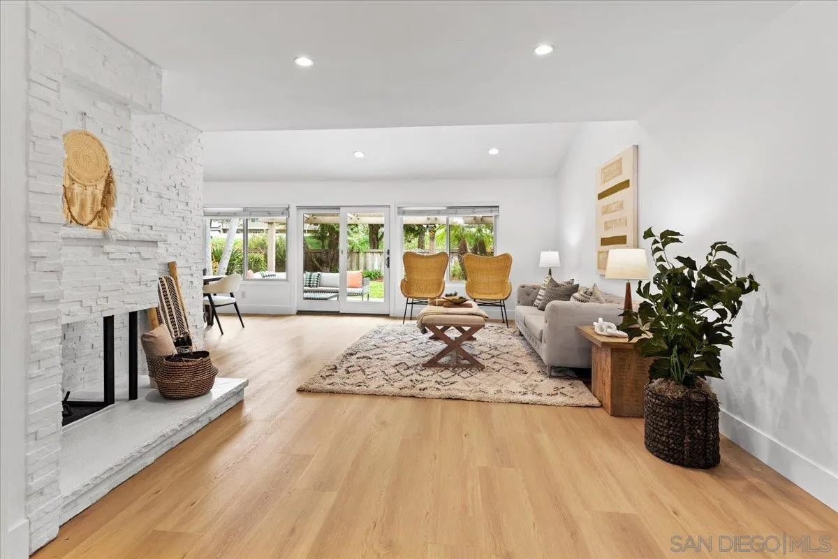 Photo #6: 250022622 Listing 