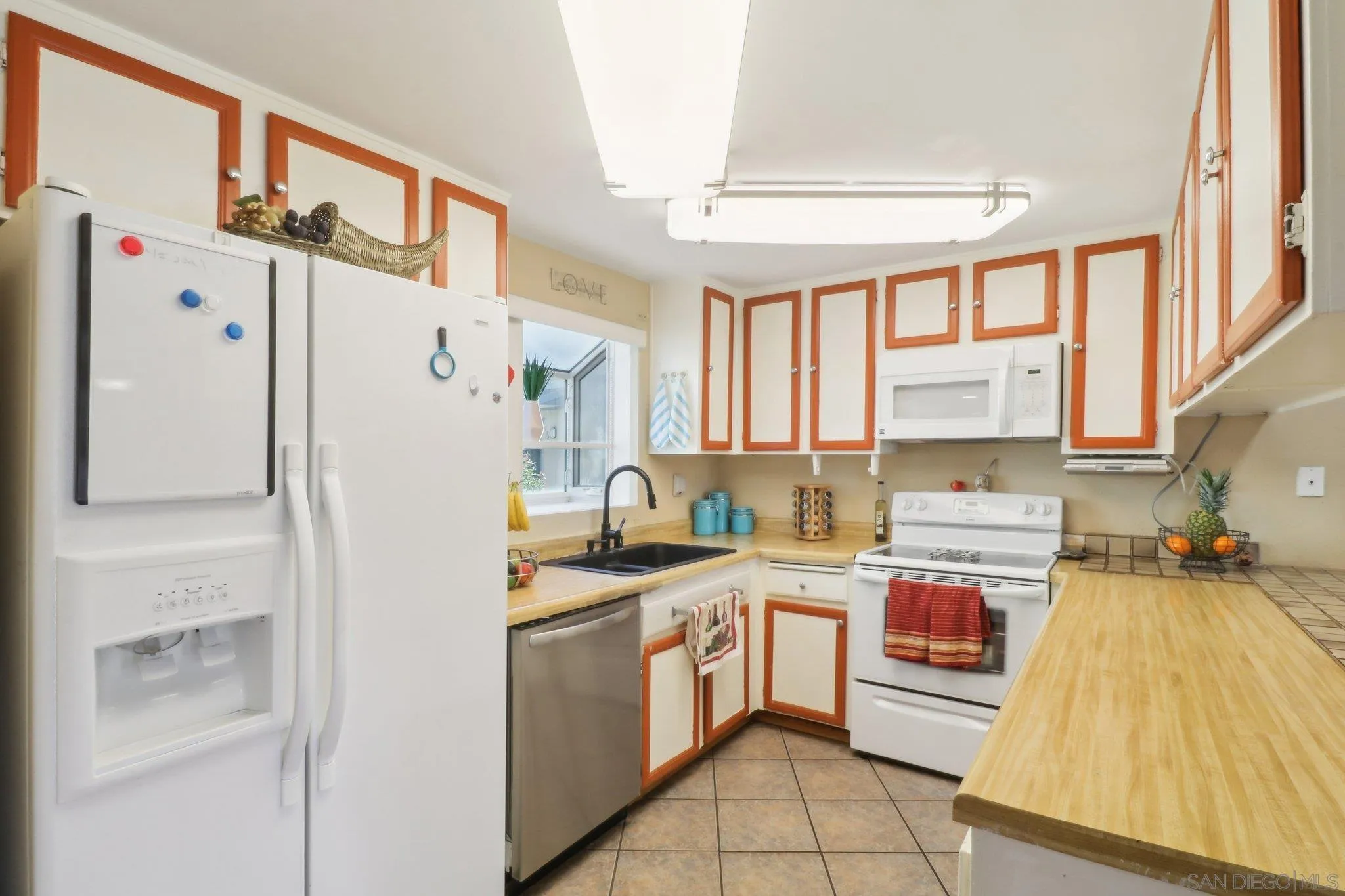 Photo #12: 250022625 Listing: Photo #12