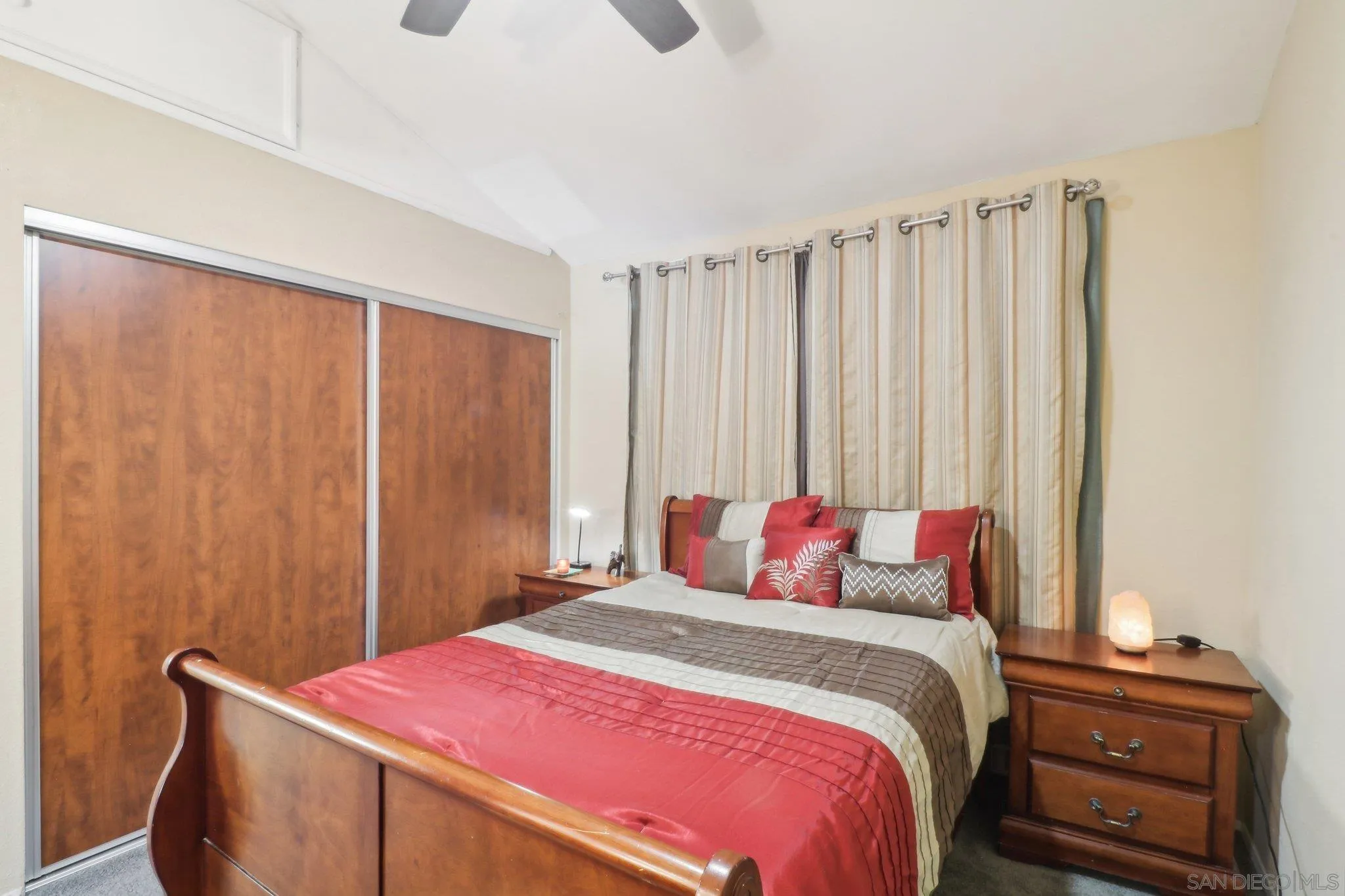 https://cdn.realtyfeed.com/cdn/127/250022625/85c3d5ea04b8d9cdf702192e030d1e1b.webp