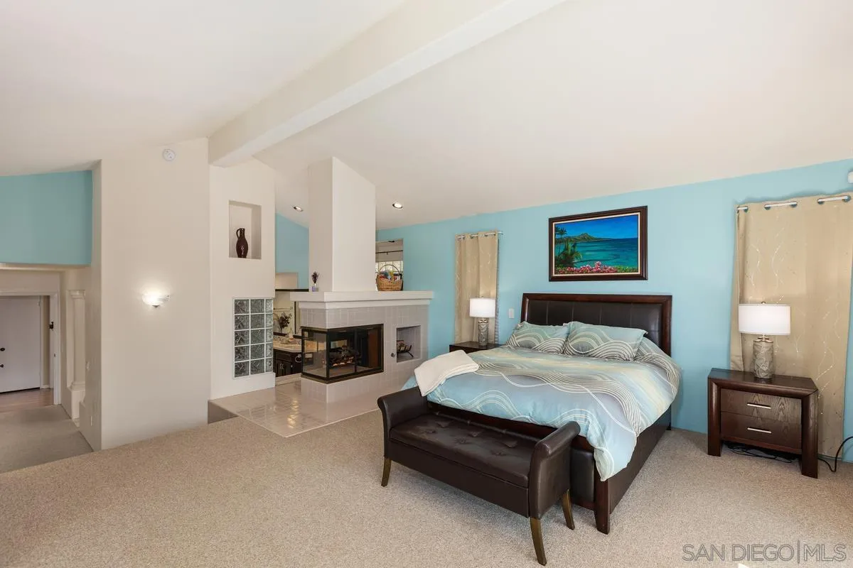 https://cdn.realtyfeed.com/cdn/127/250022641/026813fd6bfcb3c0f36b93f243bb0e09.webp