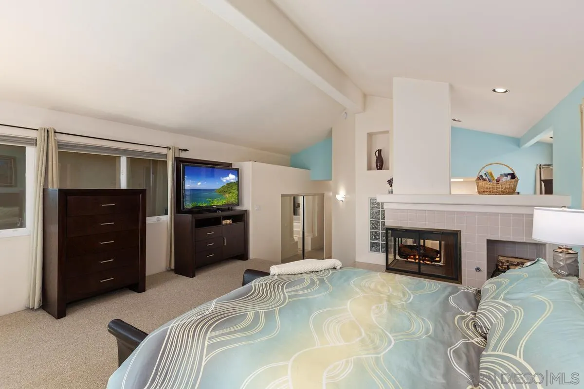 https://cdn.realtyfeed.com/cdn/127/250022641/6e7de16e2abdbc7cffc3e55b0b4db7d9.webp
