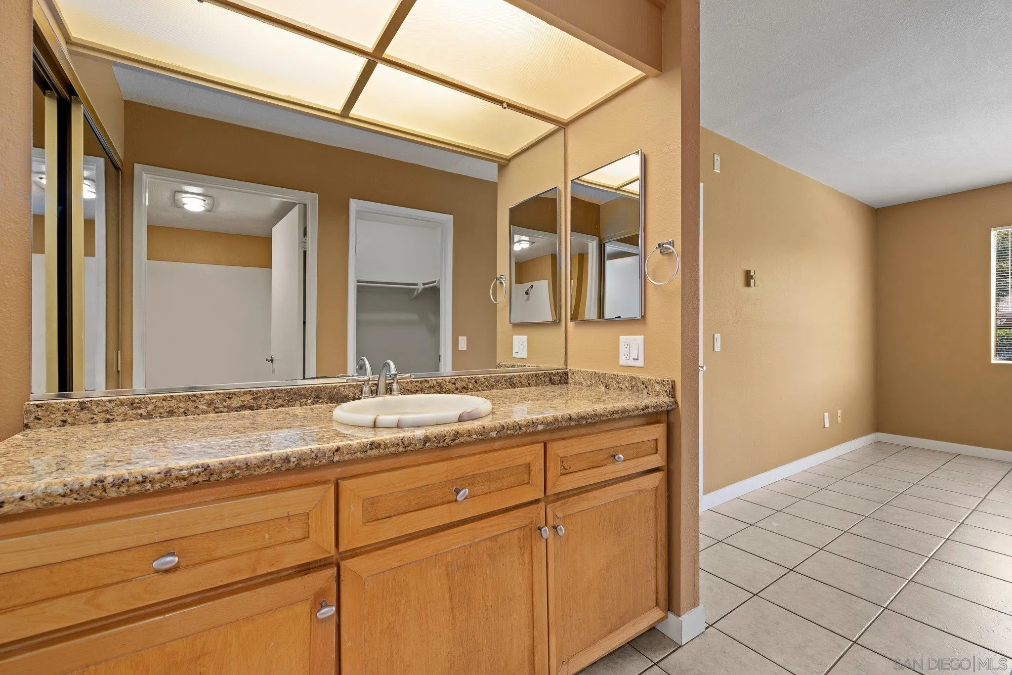 Photo #13: 250022708 Listing: Photo #13