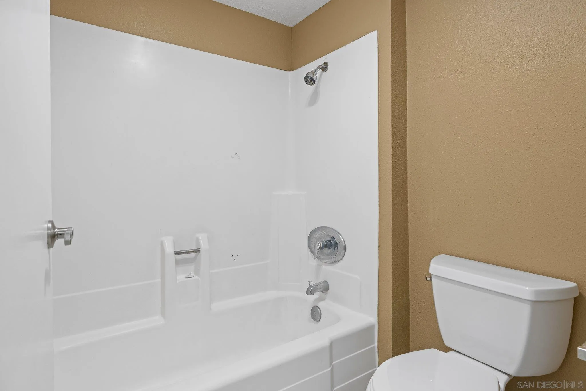 Photo #15: 250022708 Listing: Photo #15