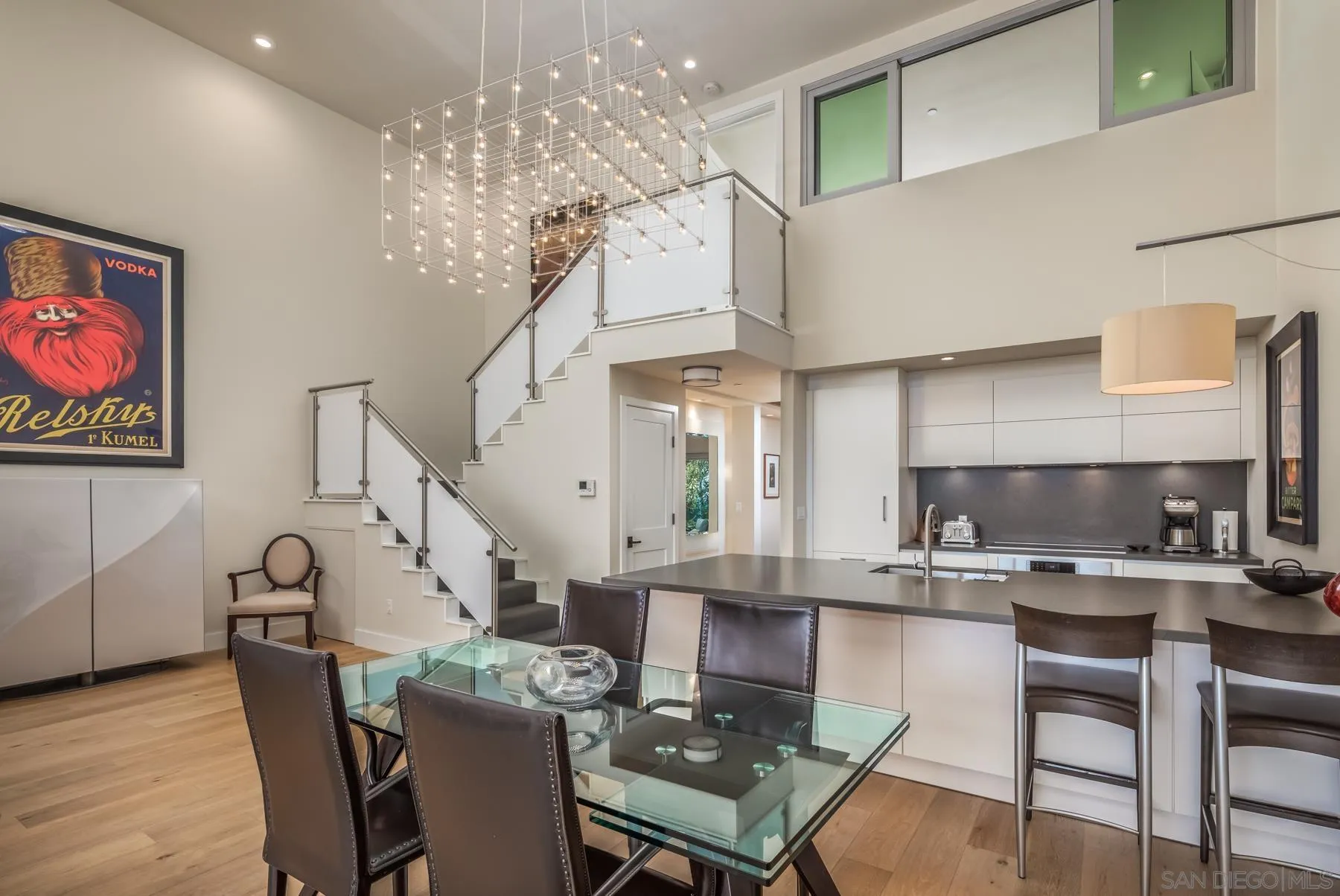 https://cdn.realtyfeed.com/cdn/127/250022752/49fcab841b3a4e0895d14bad06bf7046.webp