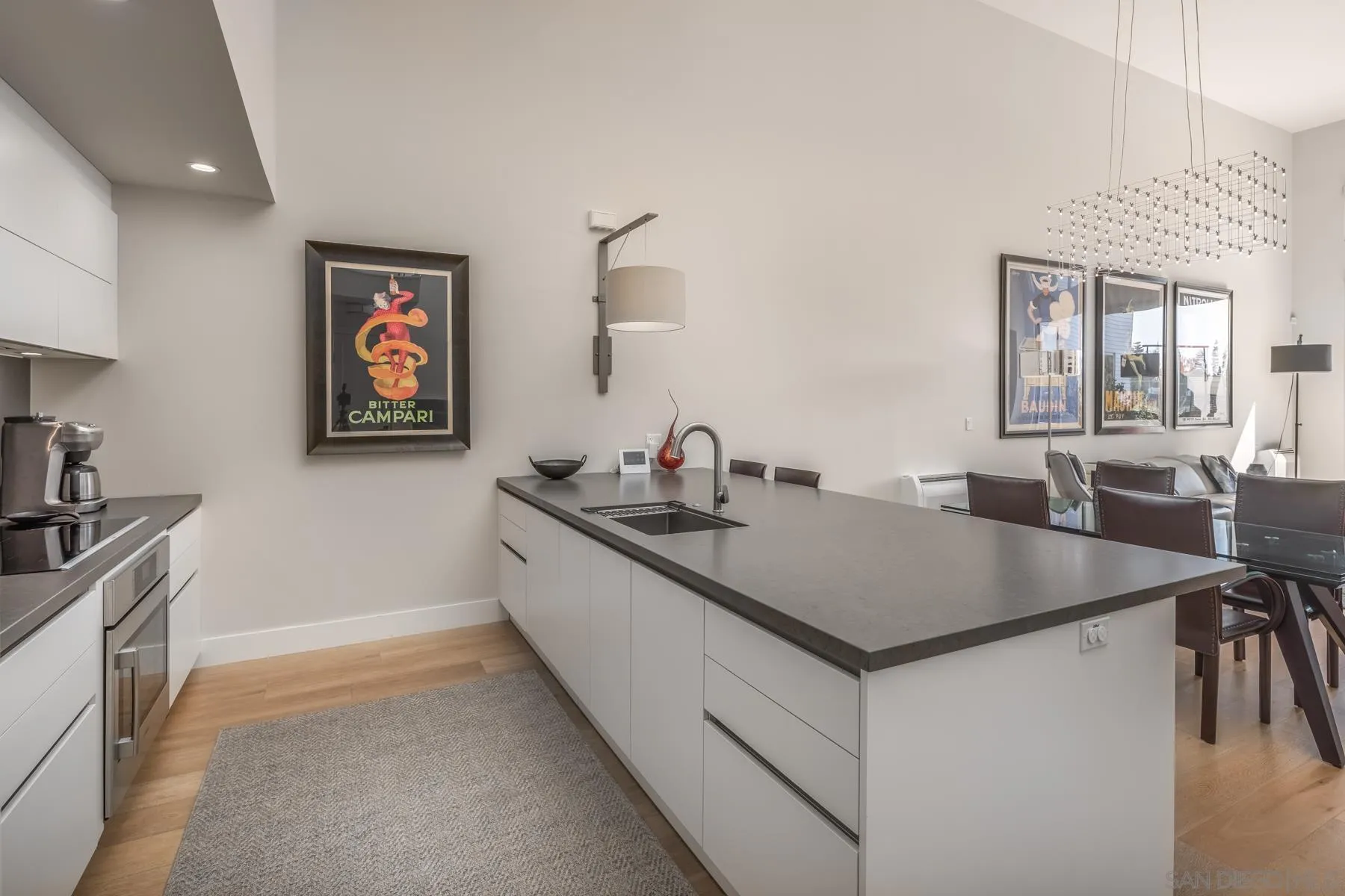 https://cdn.realtyfeed.com/cdn/127/250022752/8ce10cbb9bcc953094111abdec3cf98e.webp