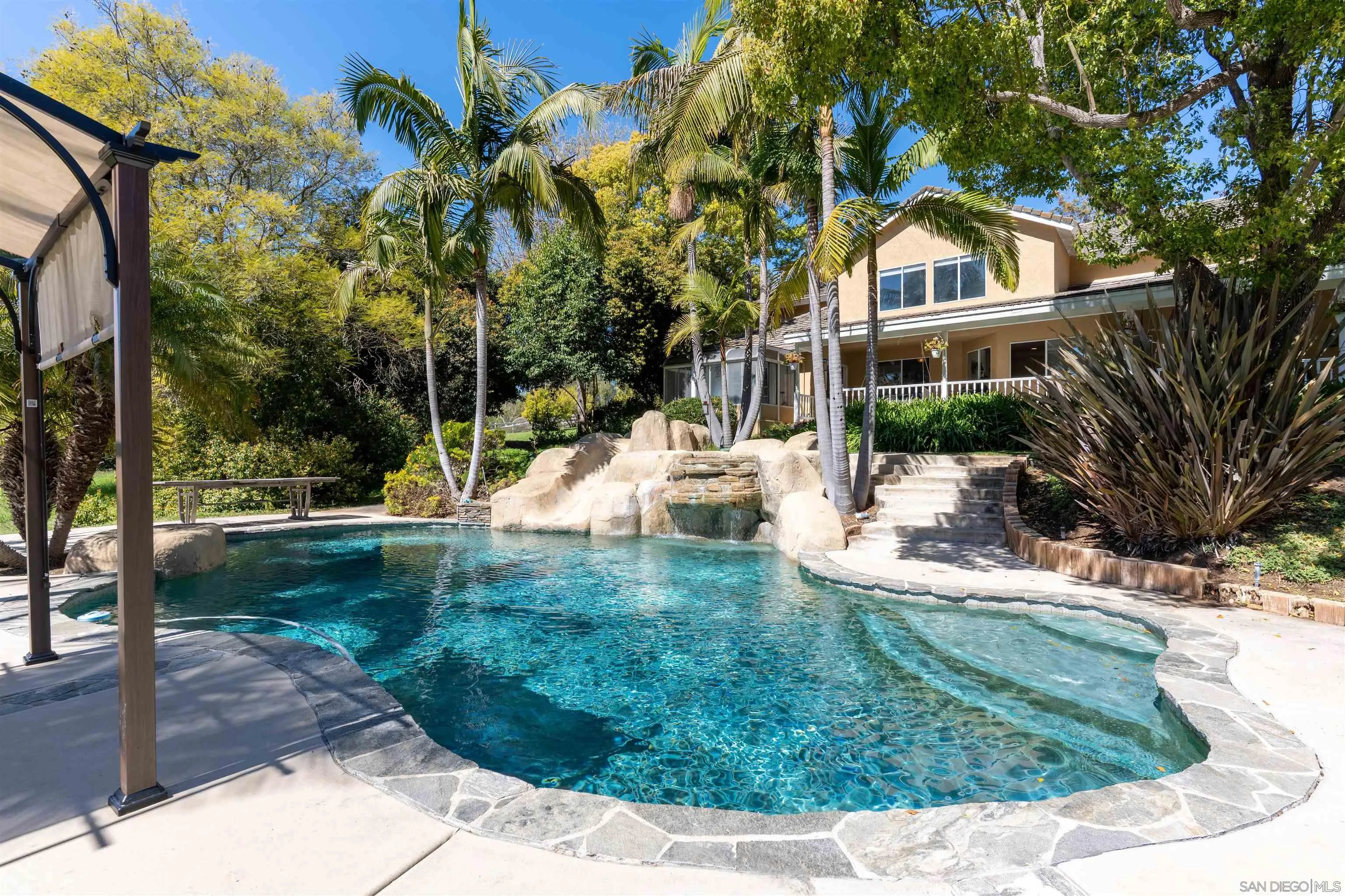 https://cdn.realtyfeed.com/cdn/127/250022753/ccc603abc37d31589223707f122a93d4.webp