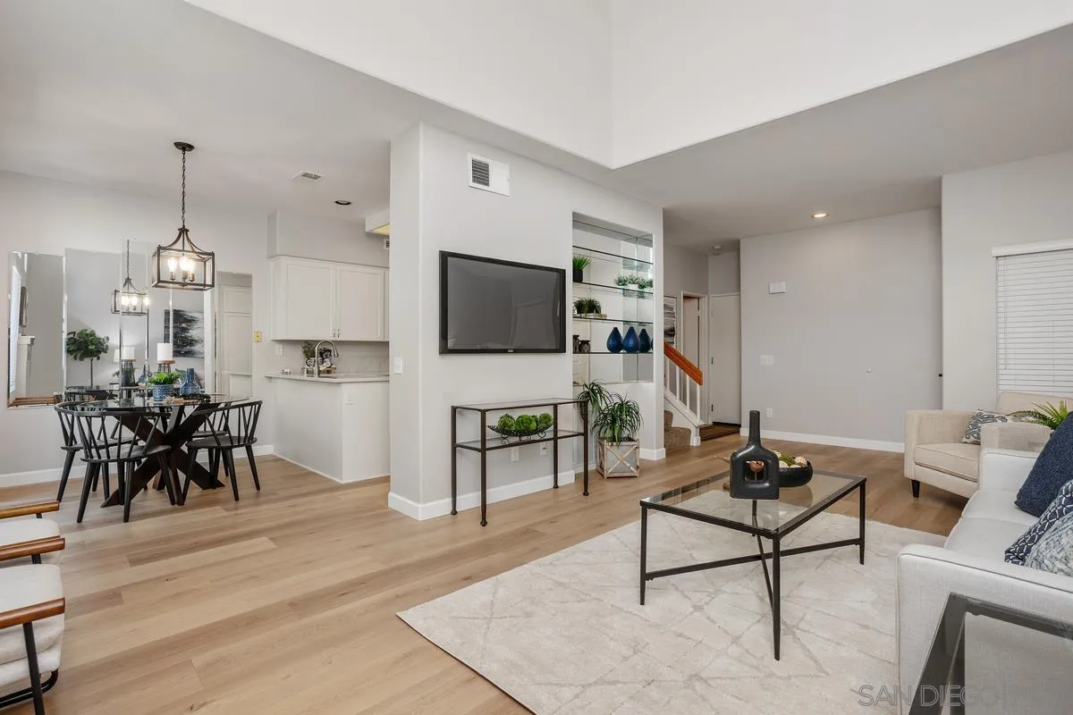 Photo #6: 250022804 Listing 