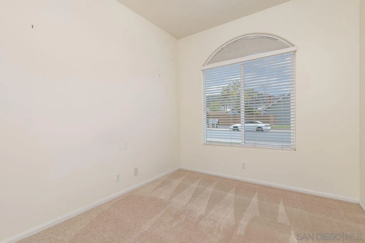 https://cdn.realtyfeed.com/cdn/127/250022807/1c2ae4a1f70cebff00eabcbe547fe730.webp