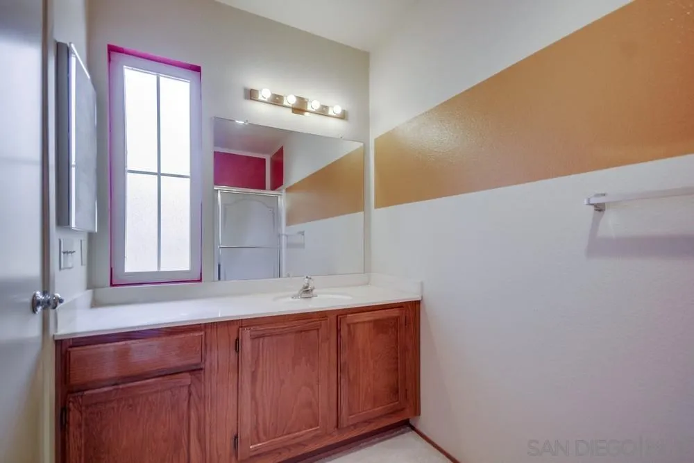 https://cdn.realtyfeed.com/cdn/127/250022830/378c5d6c47ae86435406418f8641bde8.webp