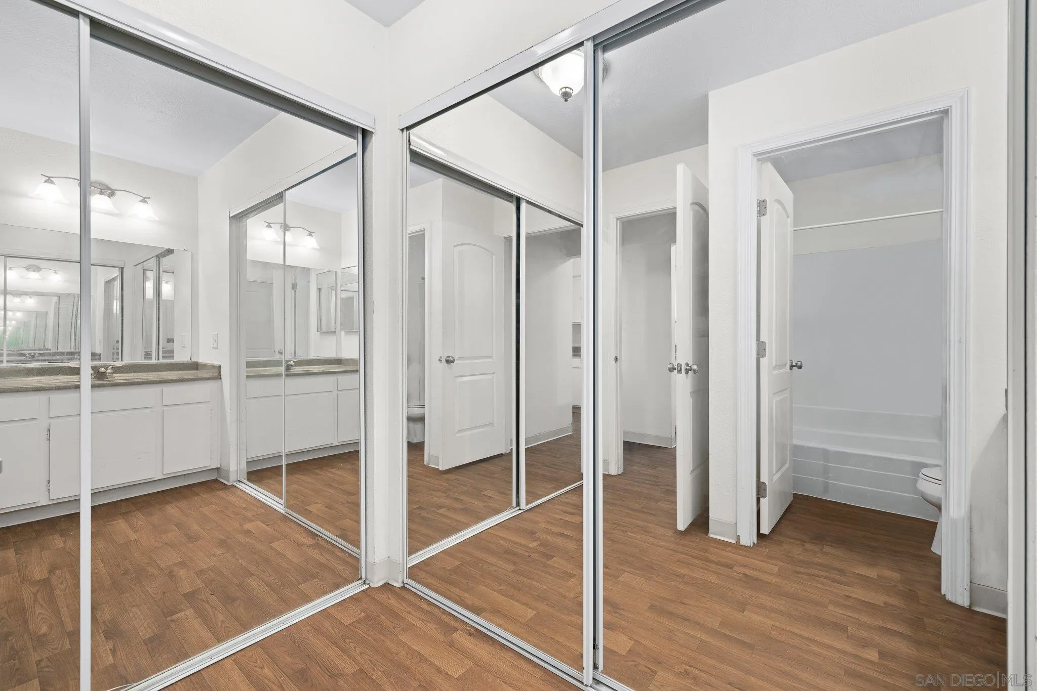 Photo #10: 250022837 Listing: Photo #10
