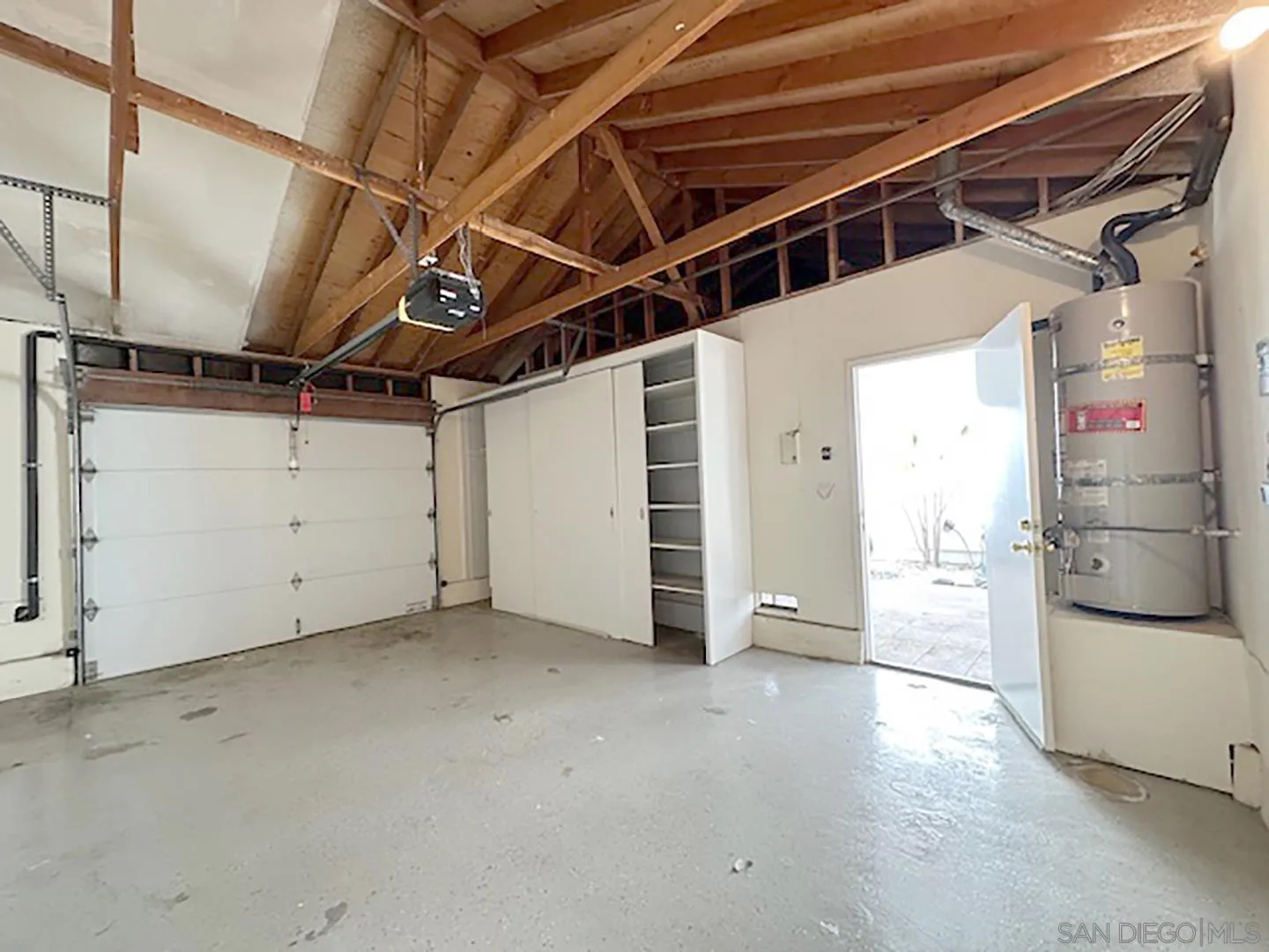 Photo #5: 250022855 Listing 