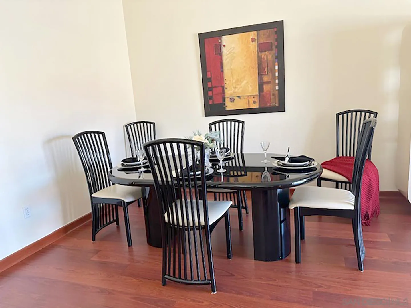 Photo #3: 250022855 Listing 