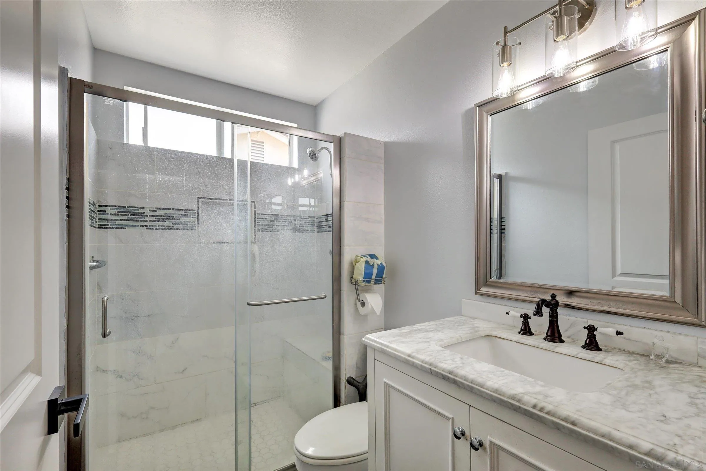 Photo #13: 250022857 Listing: Photo #13