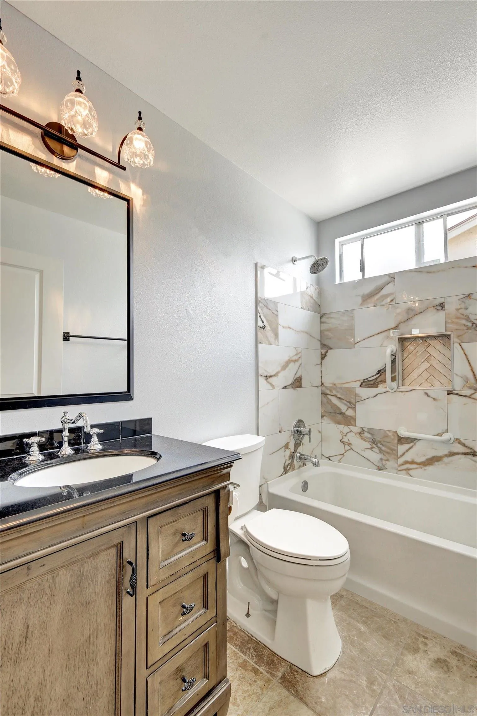 Photo #16: 250022857 Listing: Photo #16