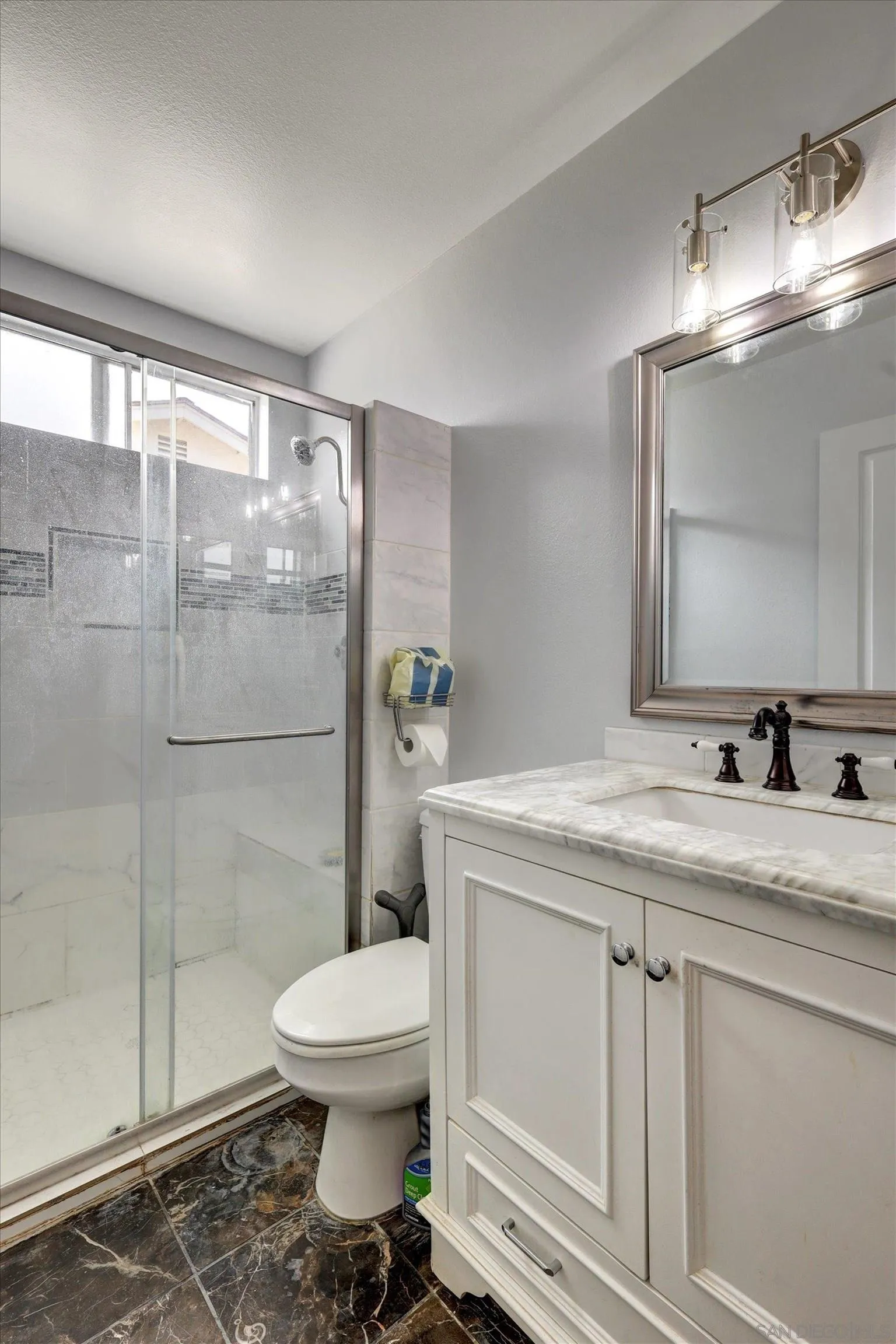 Photo #14: 250022857 Listing: Photo #14