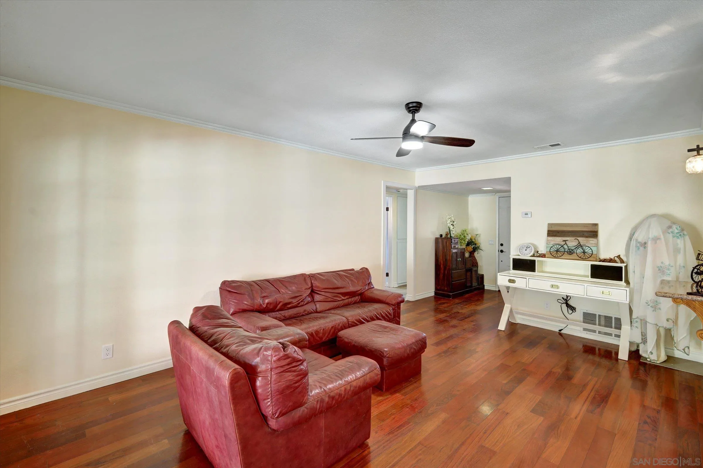 Photo #7: 250022857 Listing: Photo #7