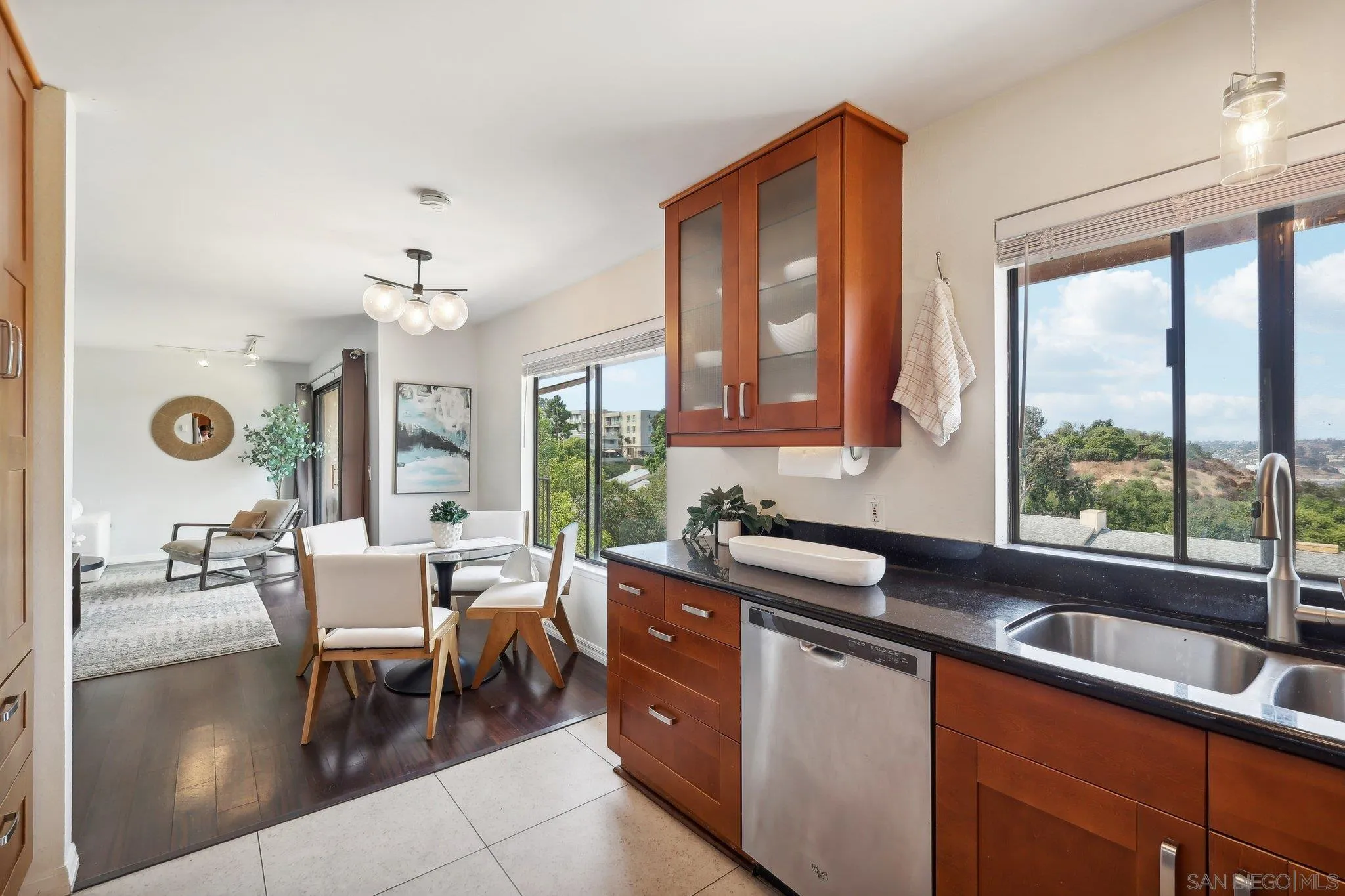 Photo #19: 250022869 Listing: Photo #19