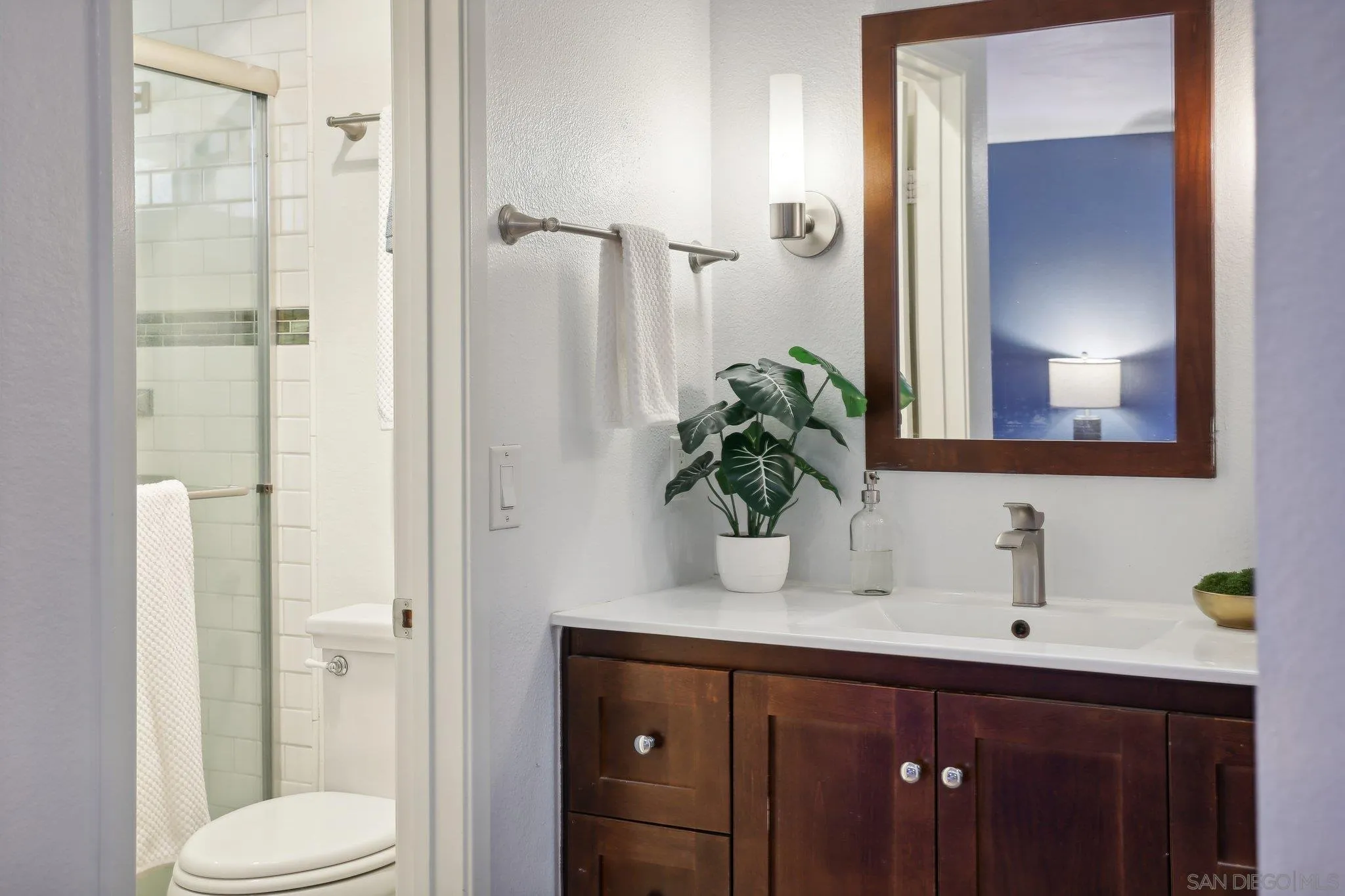 Photo #22: 250022869 Listing: Photo #22