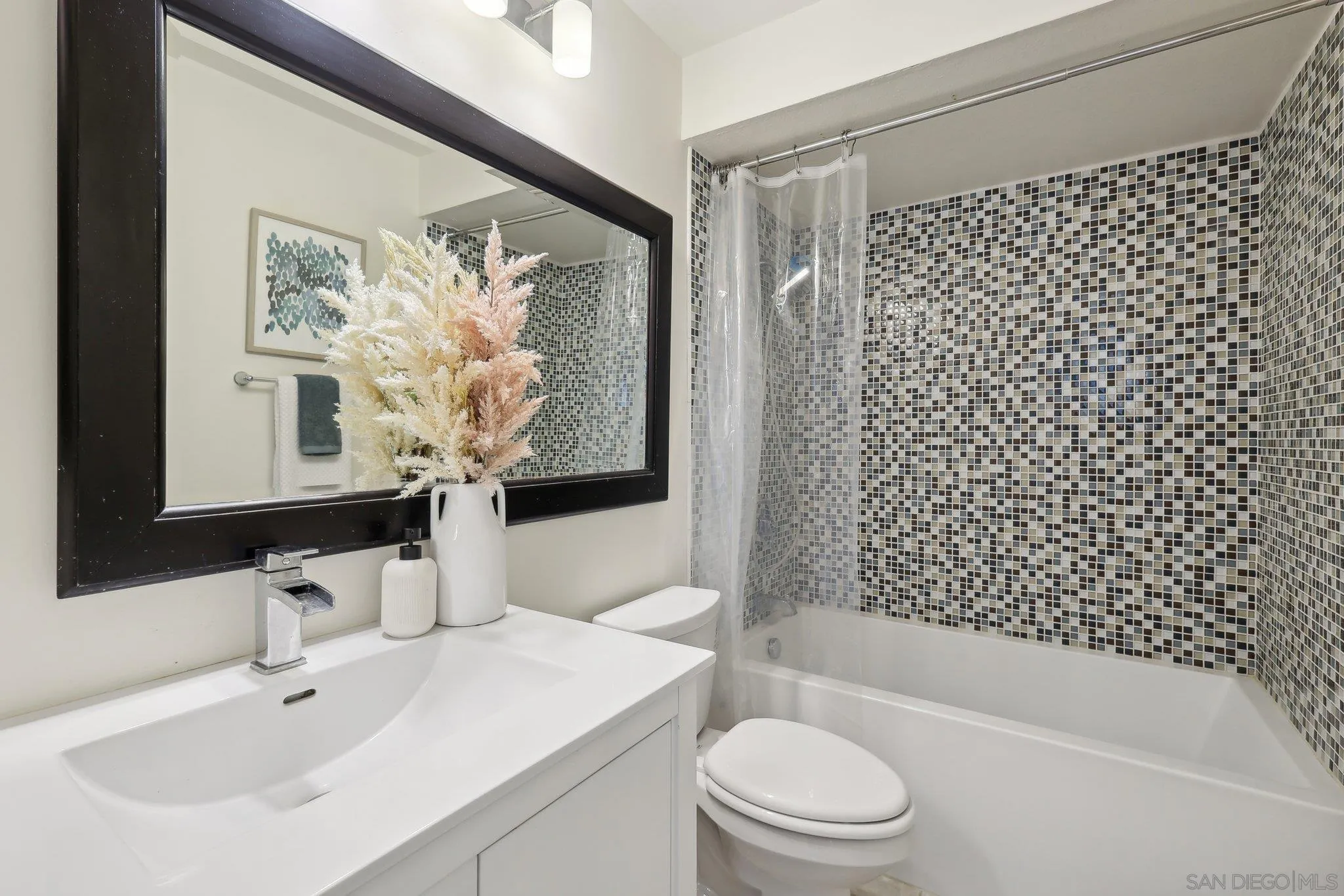 Photo #30: 250022869 Listing: Photo #30
